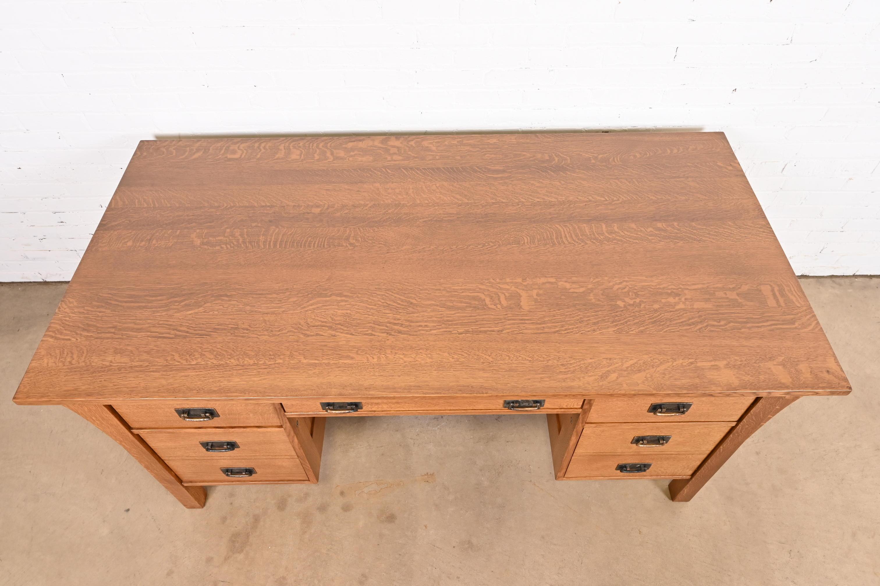 Stickley Mission Oak Arts & Crafts Executive Desk, Newly Refinished 3