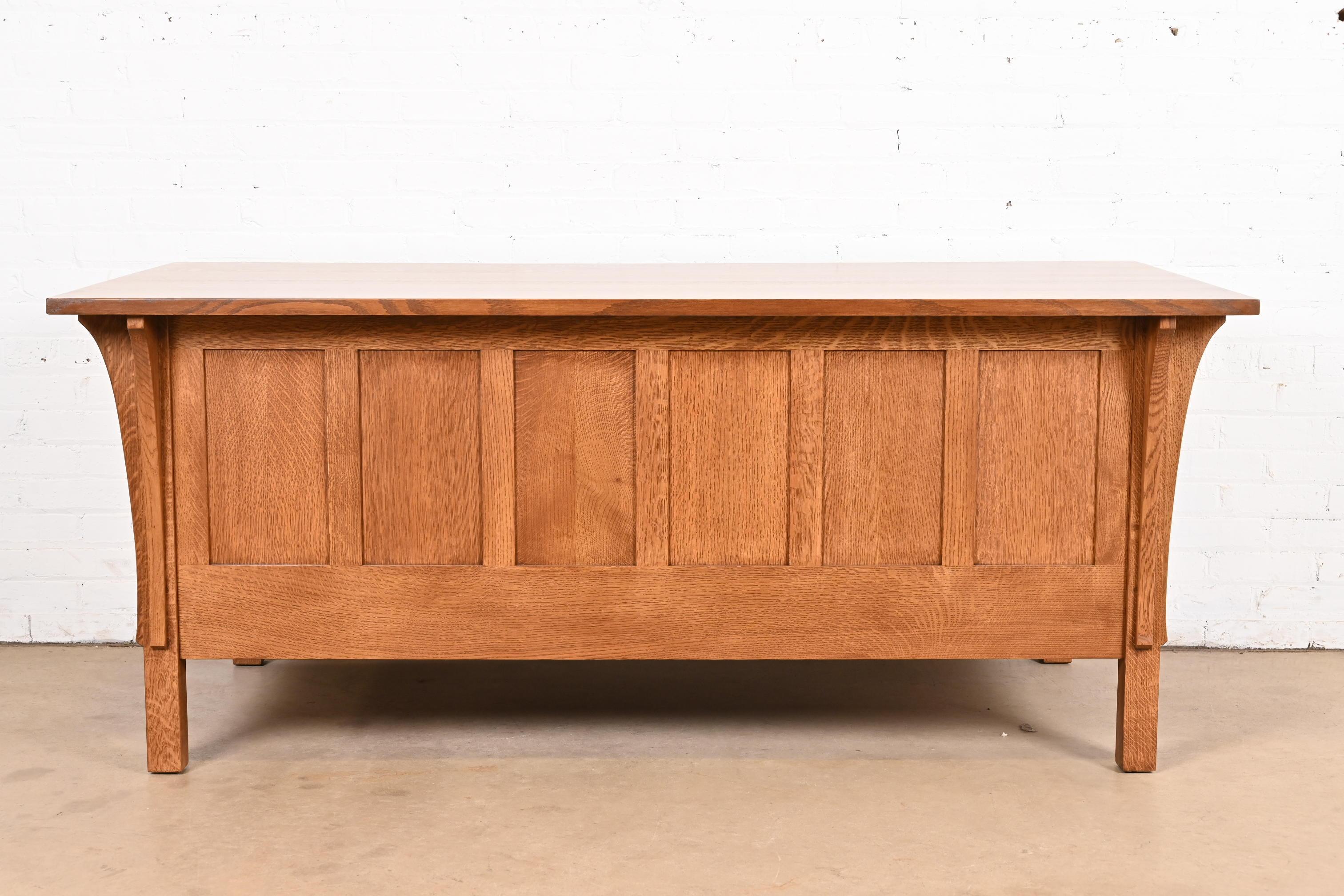 Stickley Mission Oak Arts & Crafts Executive Desk, Newly Refinished 5