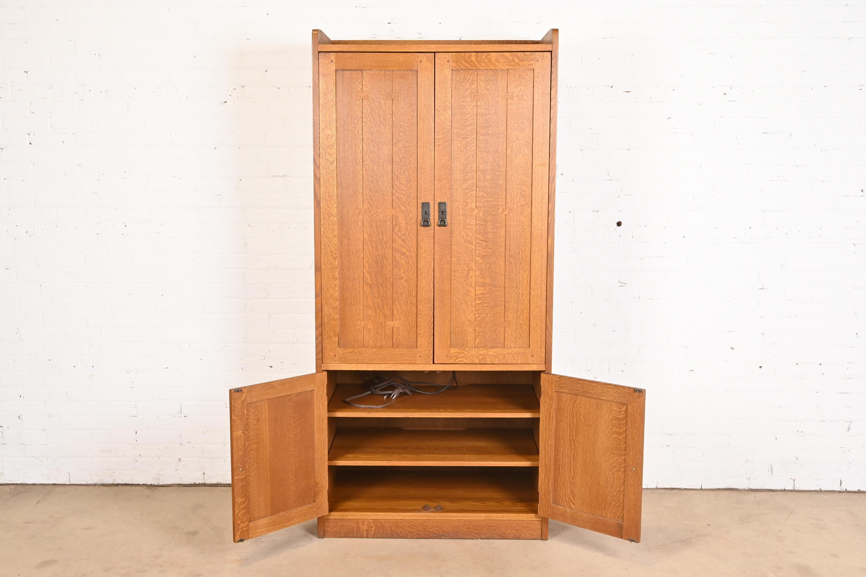 Stickley Mission Oak Arts & Crafts Media Armoire Cabinet For Sale 2
