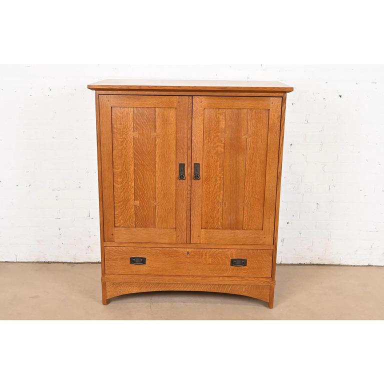 Arts and Crafts Mobile multimediale Stickley Mission Arts & Crafts in Oak in vendita