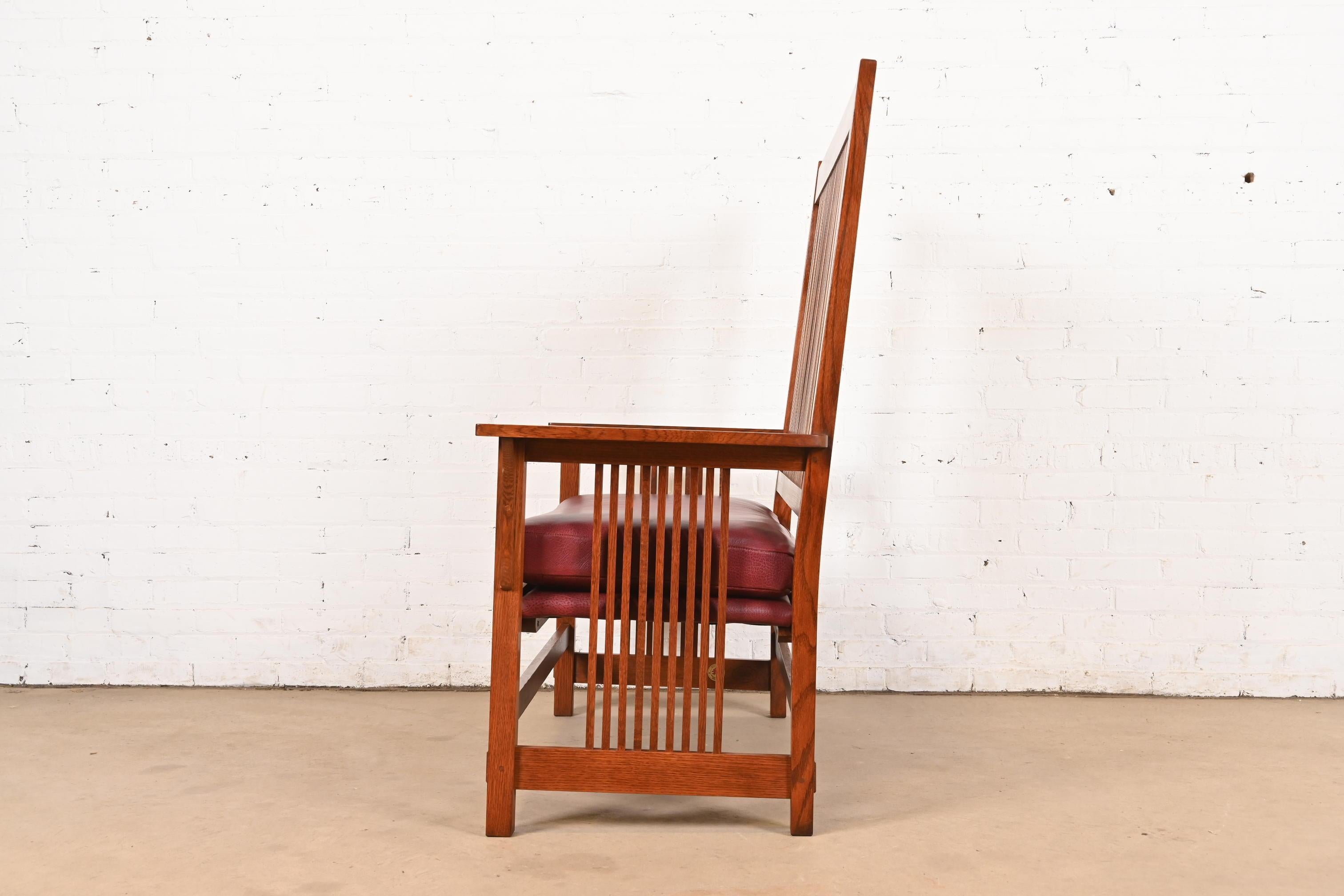 Stickley Mission Oak Arts & Crafts Spindelbank oder Settee im Angebot 3