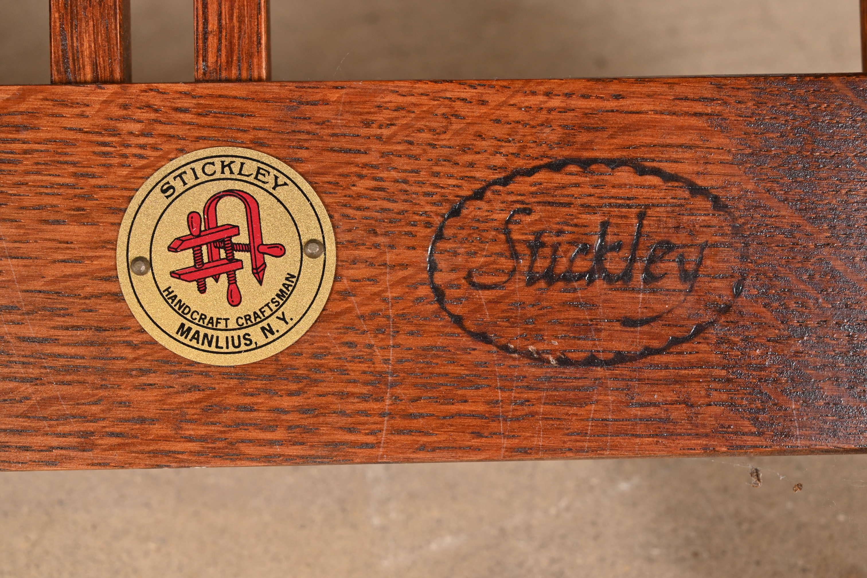 Stickley Mission Oak Arts & Crafts Spindelbank oder Settee im Angebot 5