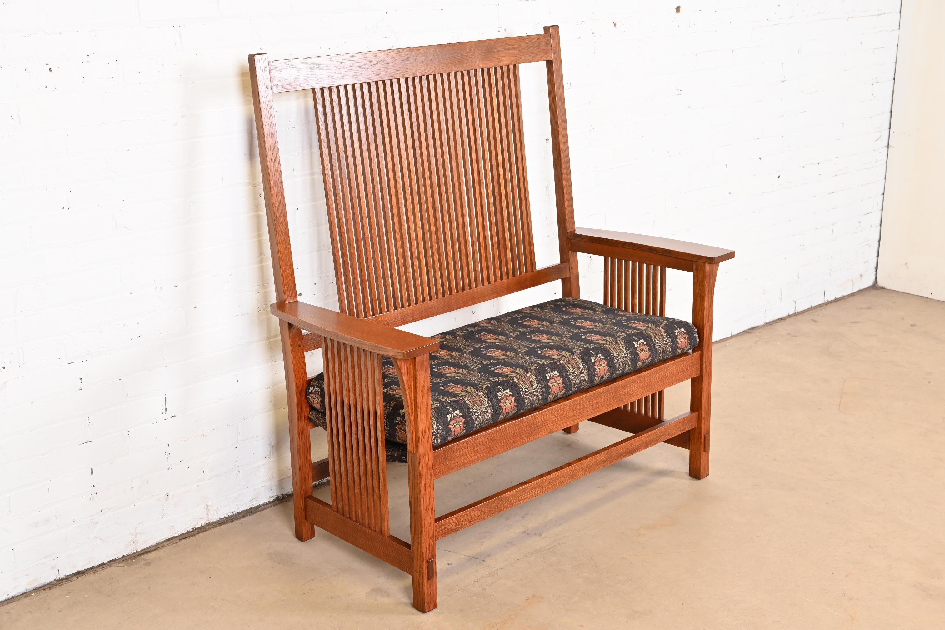 20th Century Stickley Mission Oak Arts & Crafts Spindle Bench or Settee For Sale