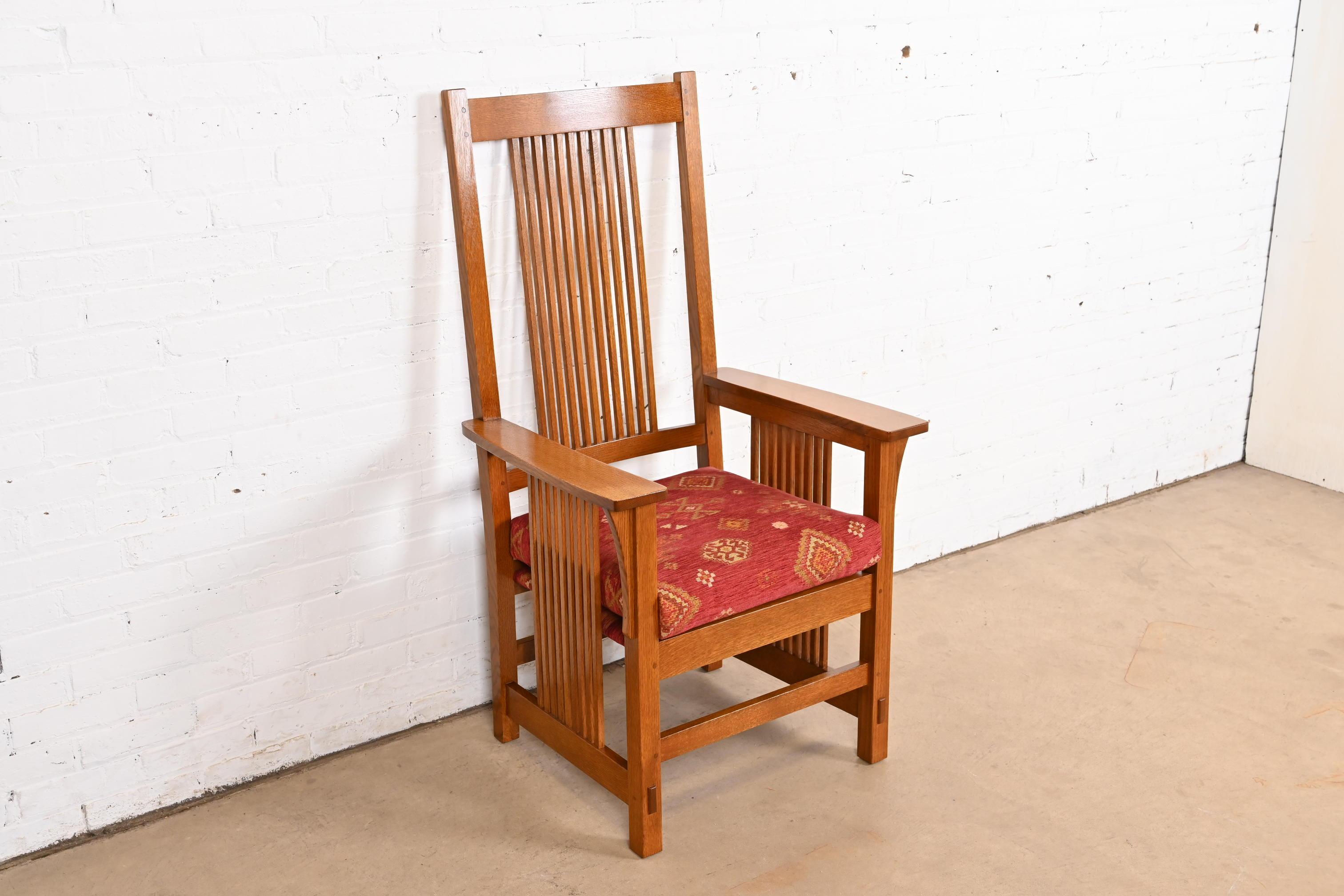 Stickley Mission Oak Arts & Crafts Spindle High Back Arm Chair In Good Condition For Sale In South Bend, IN