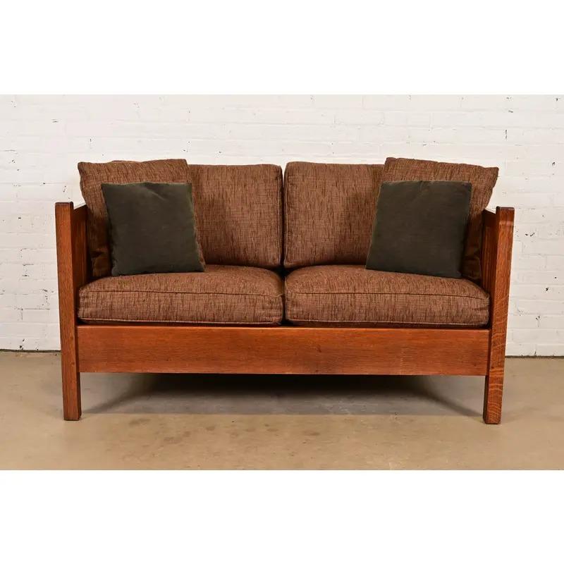 Stickley Mission Oak Arts & Crafts Spindle Settle Sofa (Arts and Crafts) im Angebot