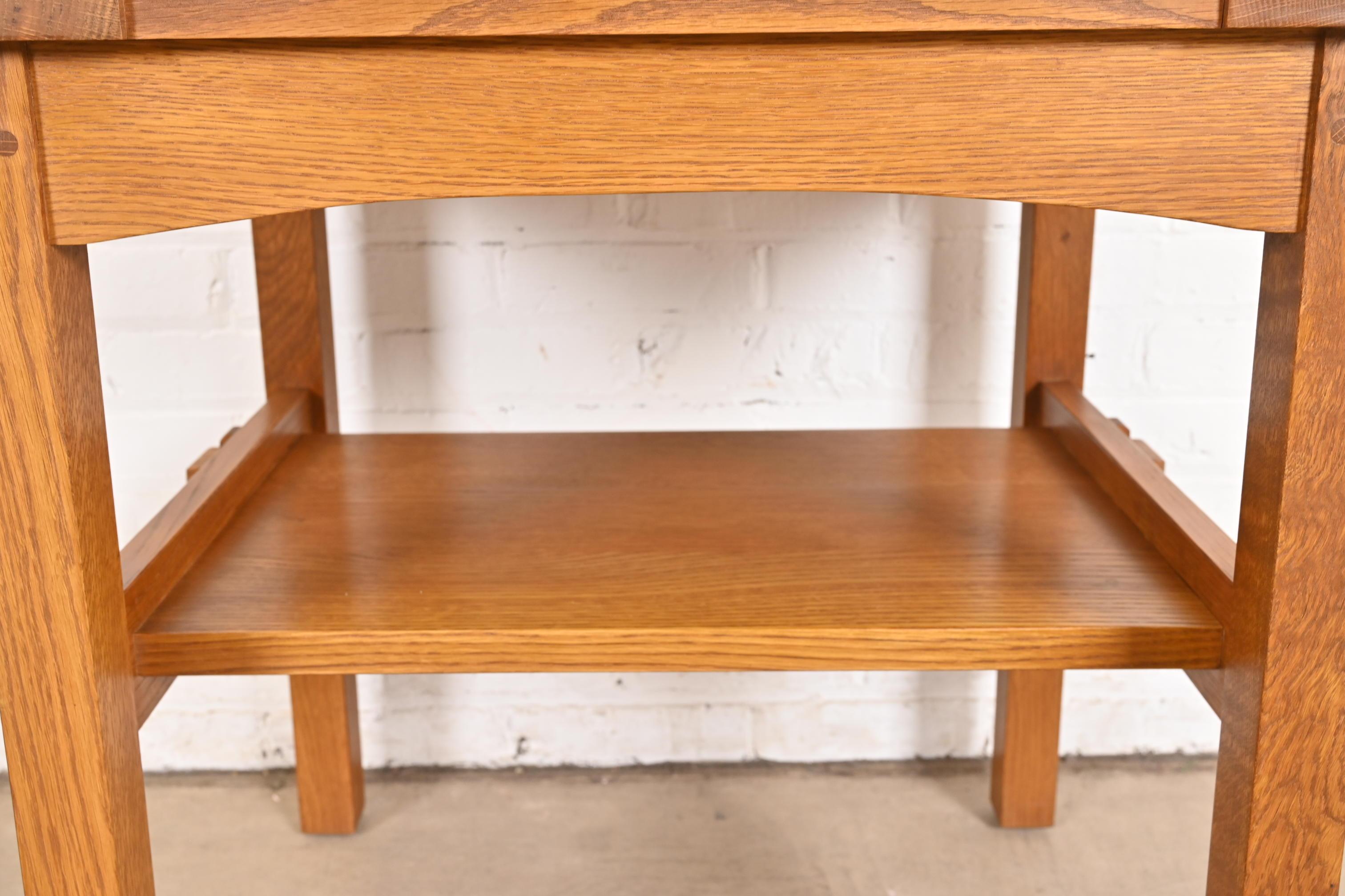 Mesa auxiliar con tapa de azulejos Stickley Mission Oak Arts & Crafts en venta 3
