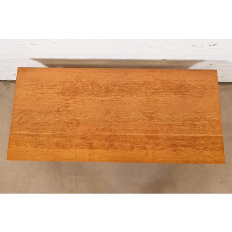 Tavolino a due piani Stickley Mission Arts & Crafts in Oak in vendita 1