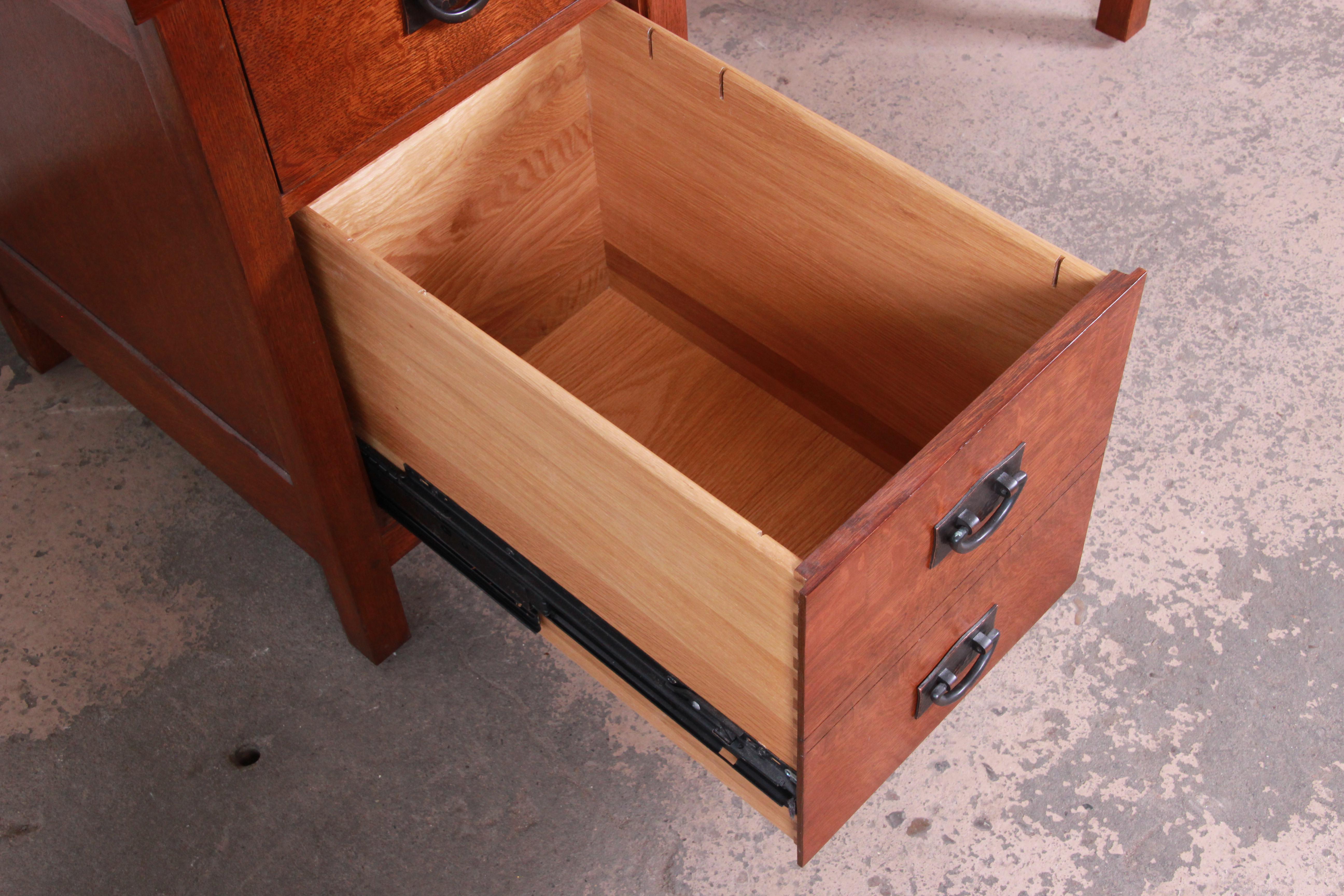 Stickley Mission Oak Desk, 1990s 1