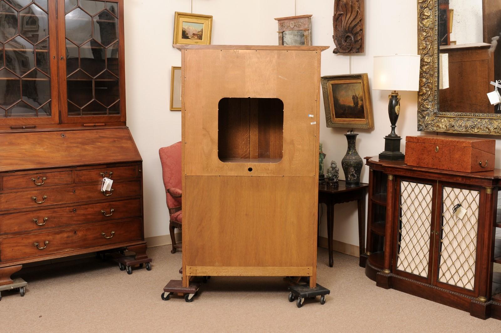 A Stickley Mission Style Oak Media Cabinet / Amoire.