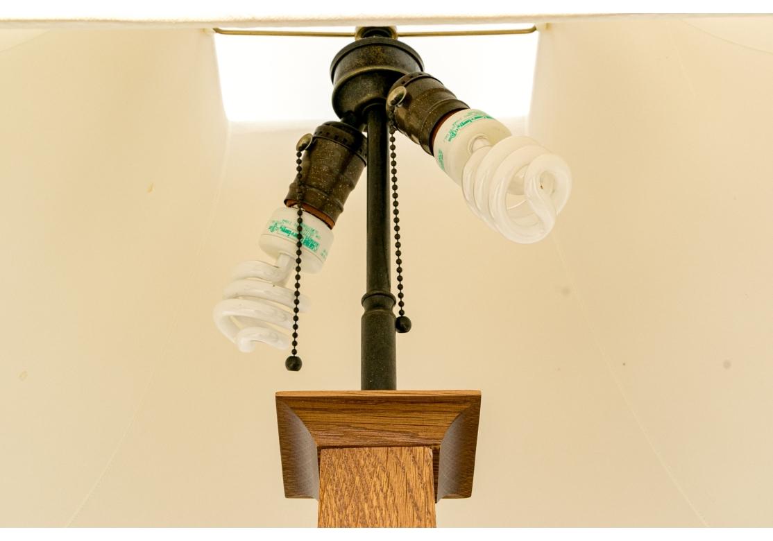 Stickley Oak Square Floor Lamp With Linen Shade In Good Condition For Sale In Bridgeport, CT