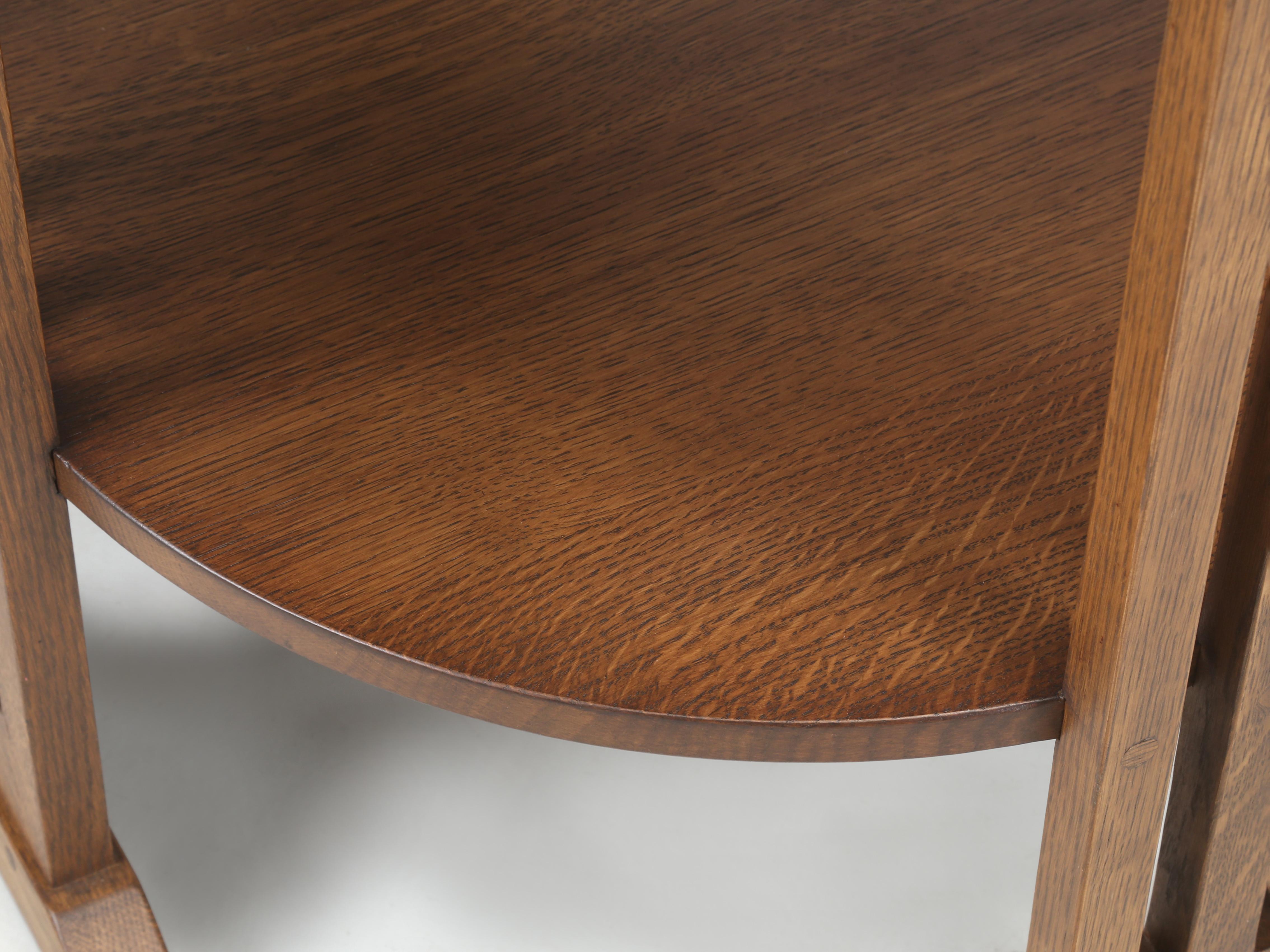 Stickley re-issue of their c1904 Occasional Mission Table or End Table in Oak. For Sale 4