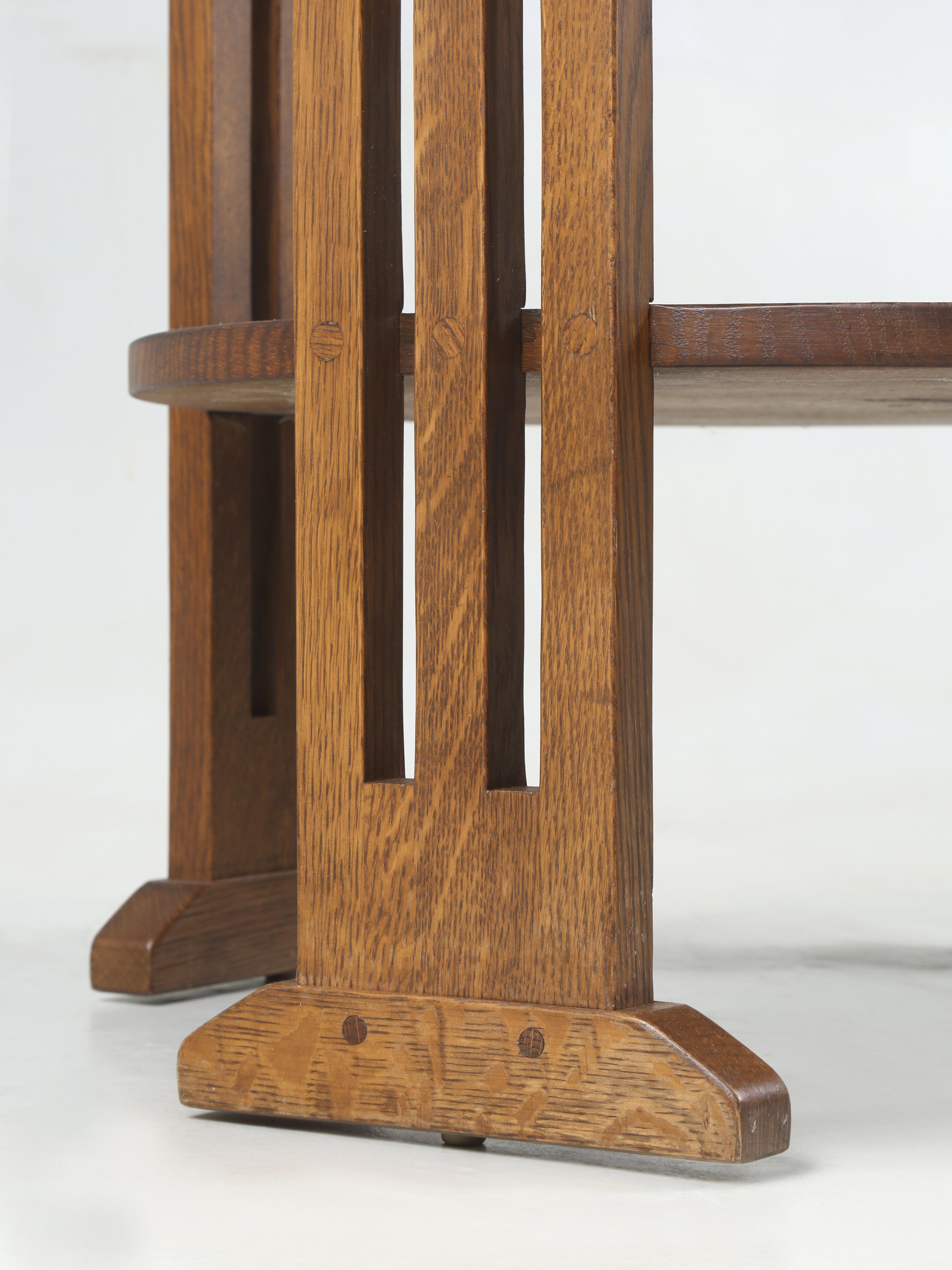 Stickley re-issue of their c1904 Occasional Mission Table or End Table in Oak. For Sale 6