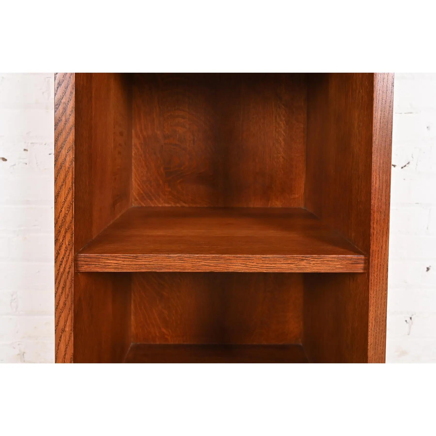 Librería o Revistero Stickley Roycroft Mission Oak Arts & Crafts Roycroft en venta 1