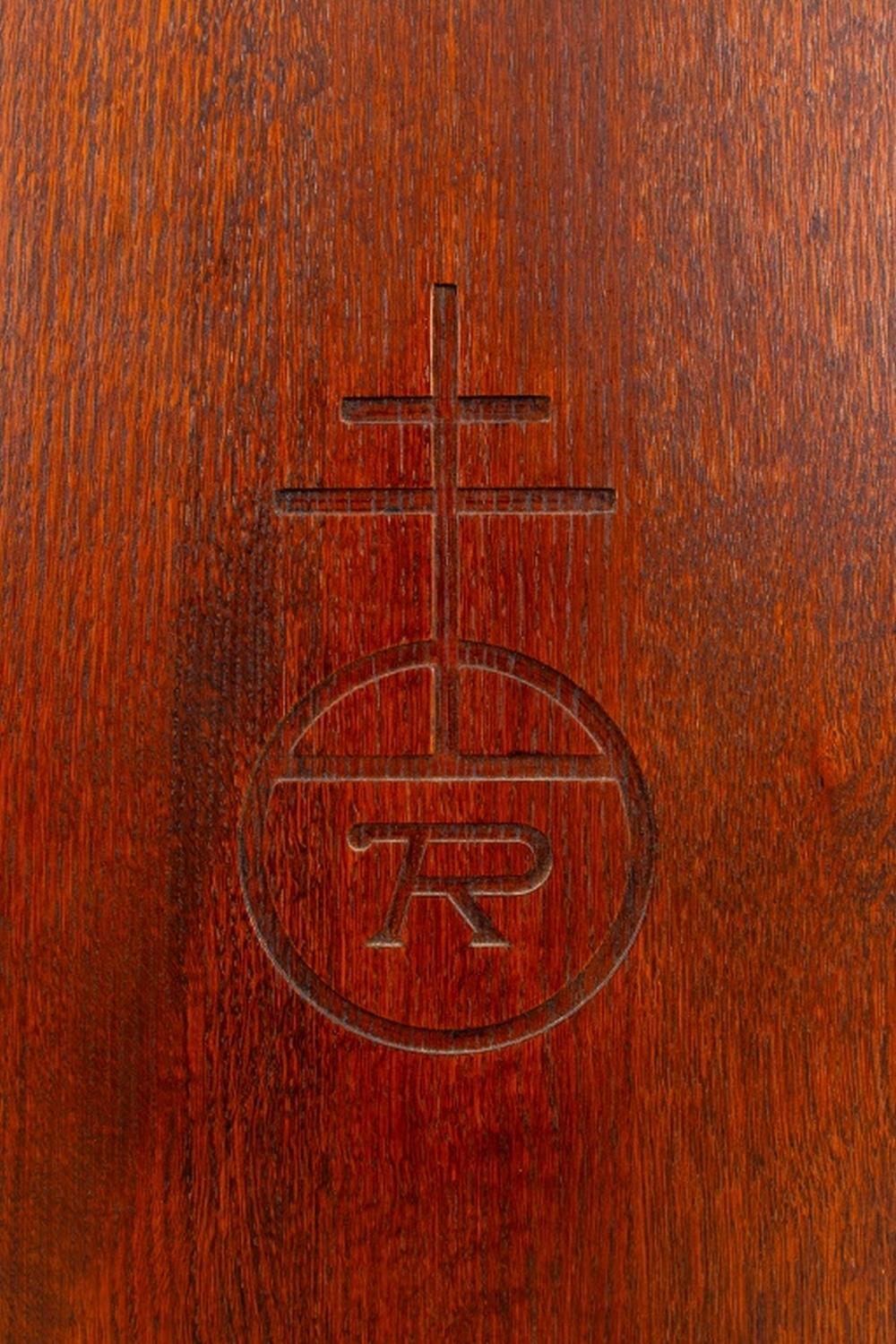 Stickley Roycroft Oak Magazine Pedestal Bookshelf In Good Condition In Astoria, NY