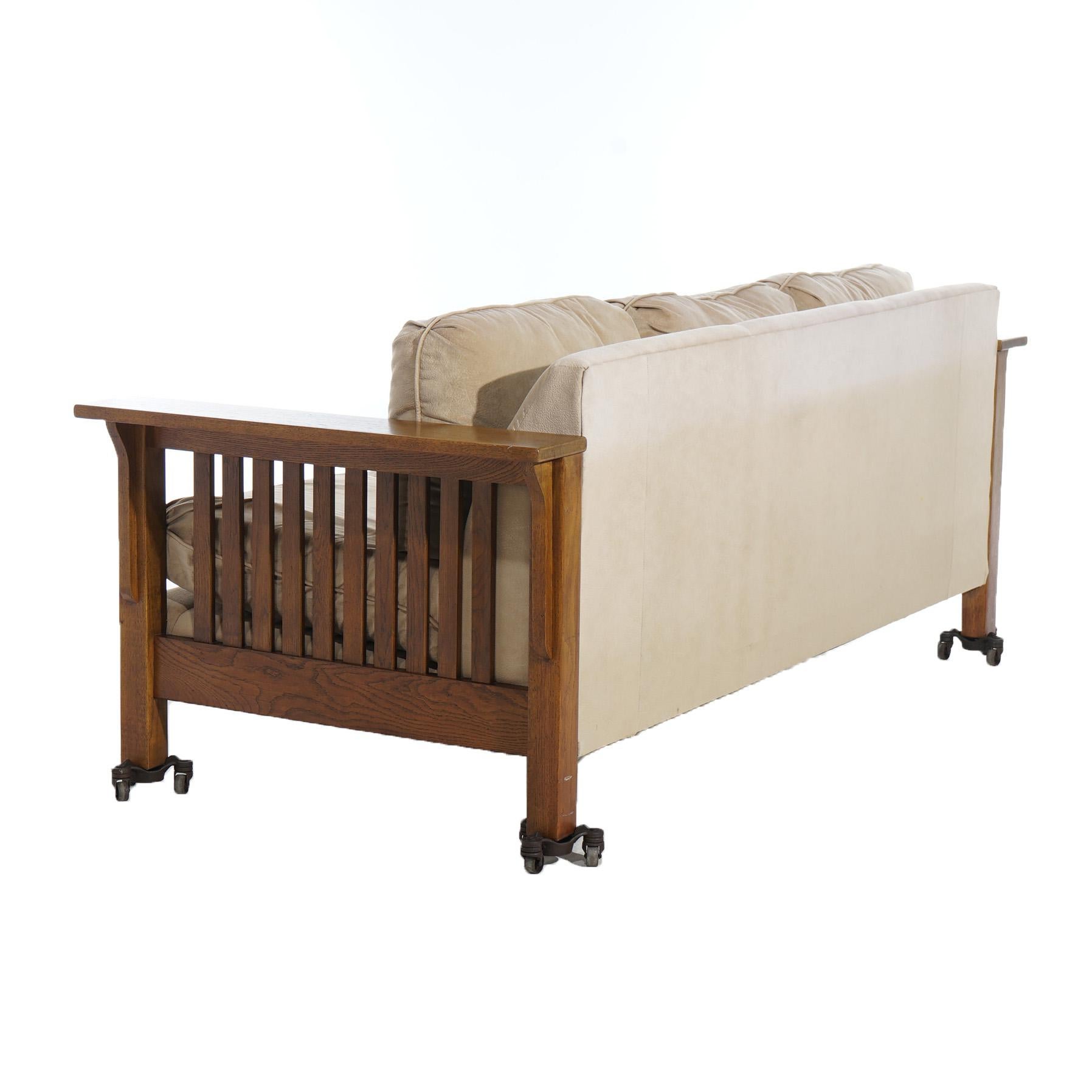 Stickley School Arts & Crafts Mission Oak Sofa with Slat Sides 20thC In Good Condition In Big Flats, NY