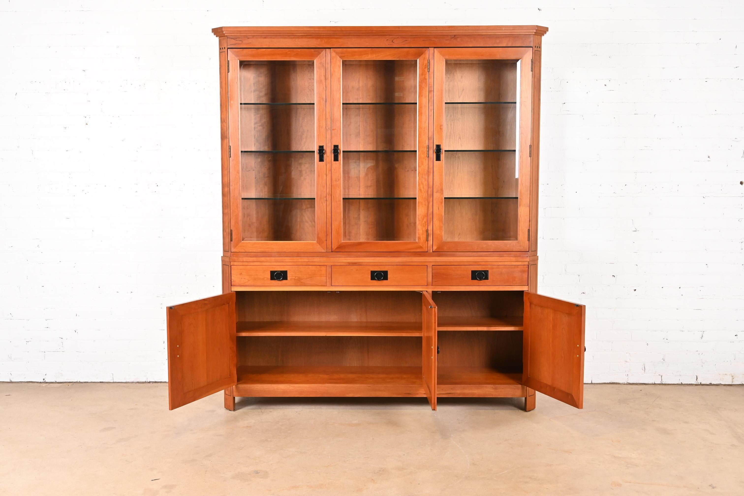Stickley Shaker Arts and Crafts Cherry Wood Lighted Breakfront Bookcase Cabinet 7