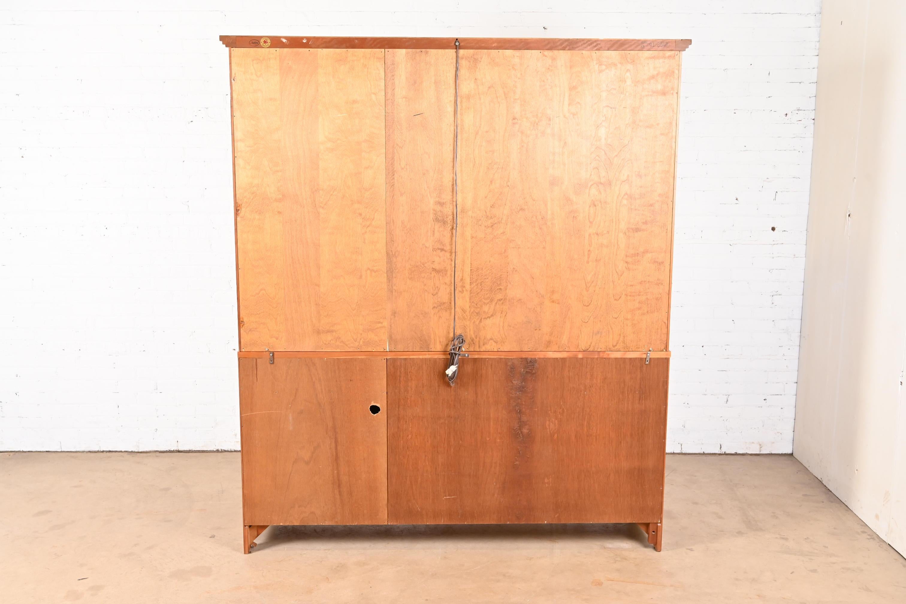 Stickley Shaker Arts and Crafts Cherry Wood Lighted Breakfront Bookcase Cabinet 11