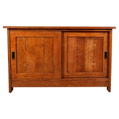 Stickley Sliding Door Console Cabinet