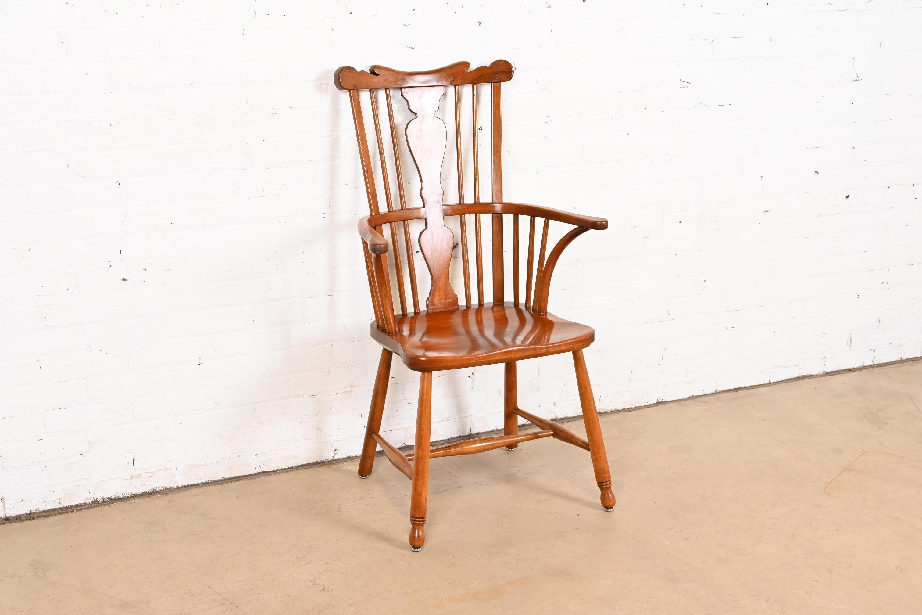 Stickley Solid Cherry Wood Spindle Back Windsor Armchair, 1960 In Good Condition For Sale In South Bend, IN