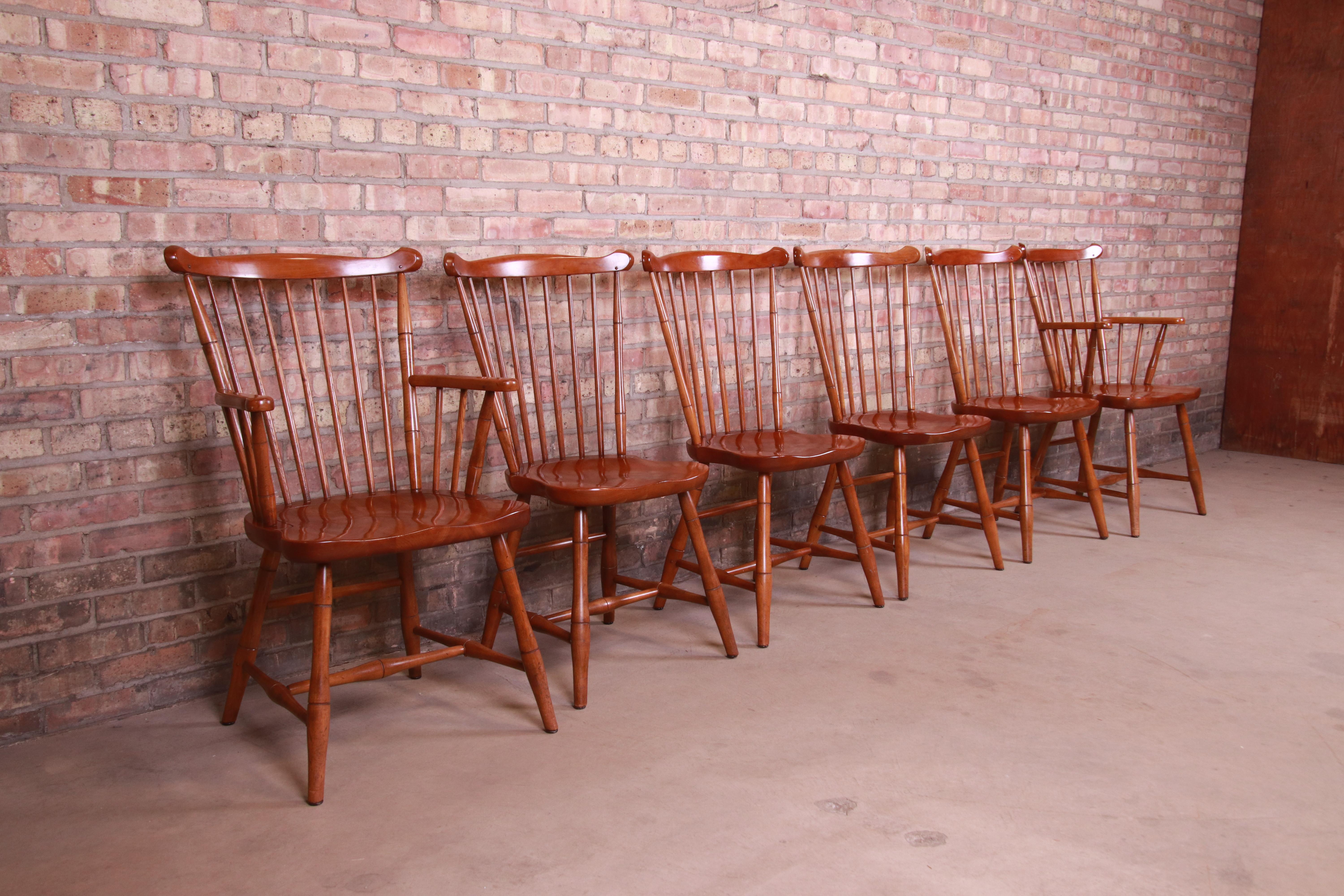 Stickley Solid Maple Spindle Back Windsor Dining Chairs, Set of Six In Good Condition In South Bend, IN