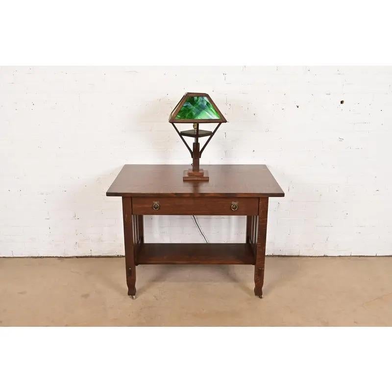 Stickley Style Antique Arts & Crafts Oak Table Lamp With Glass Shade, Circa 1920 For Sale 5