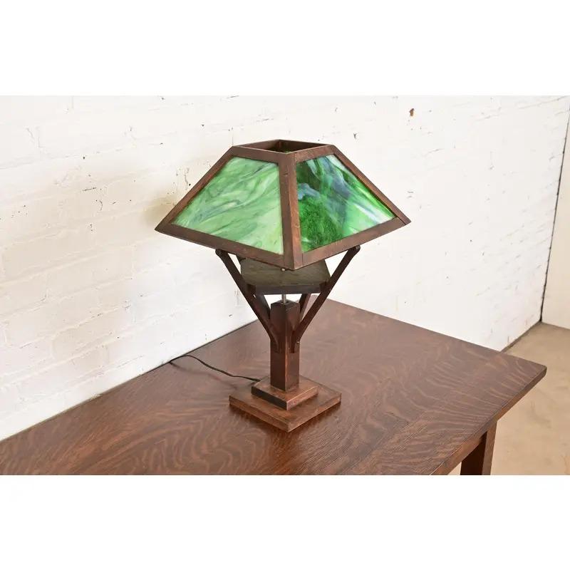 Stickley Style Antique Arts & Crafts Oak Table Lamp With Glass Shade, Circa 1920 In Good Condition For Sale In South Bend, IN