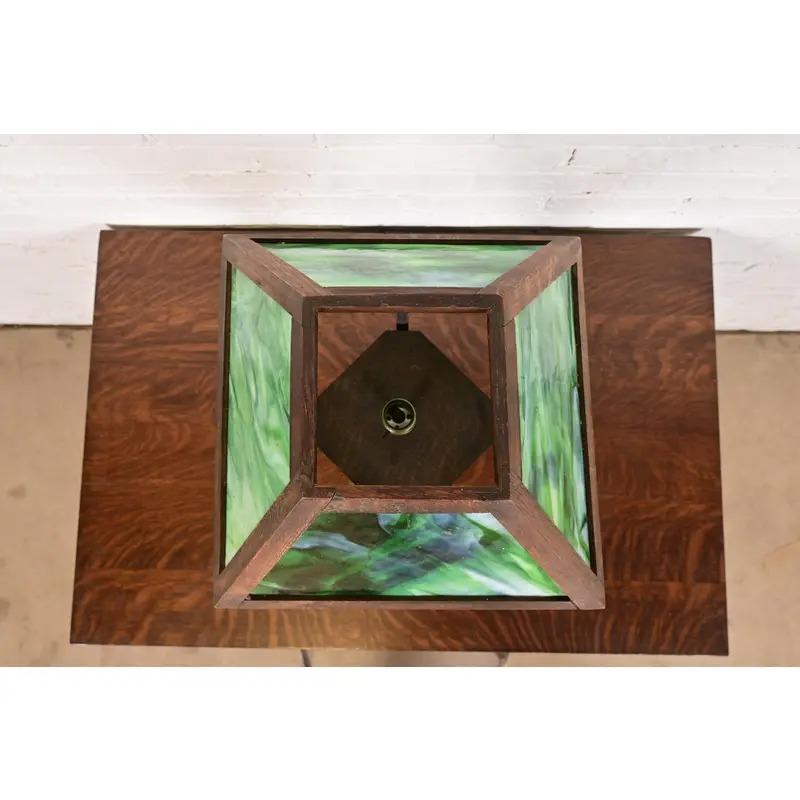 Art Glass Stickley Style Antique Arts & Crafts Oak Table Lamp With Glass Shade, Circa 1920 For Sale