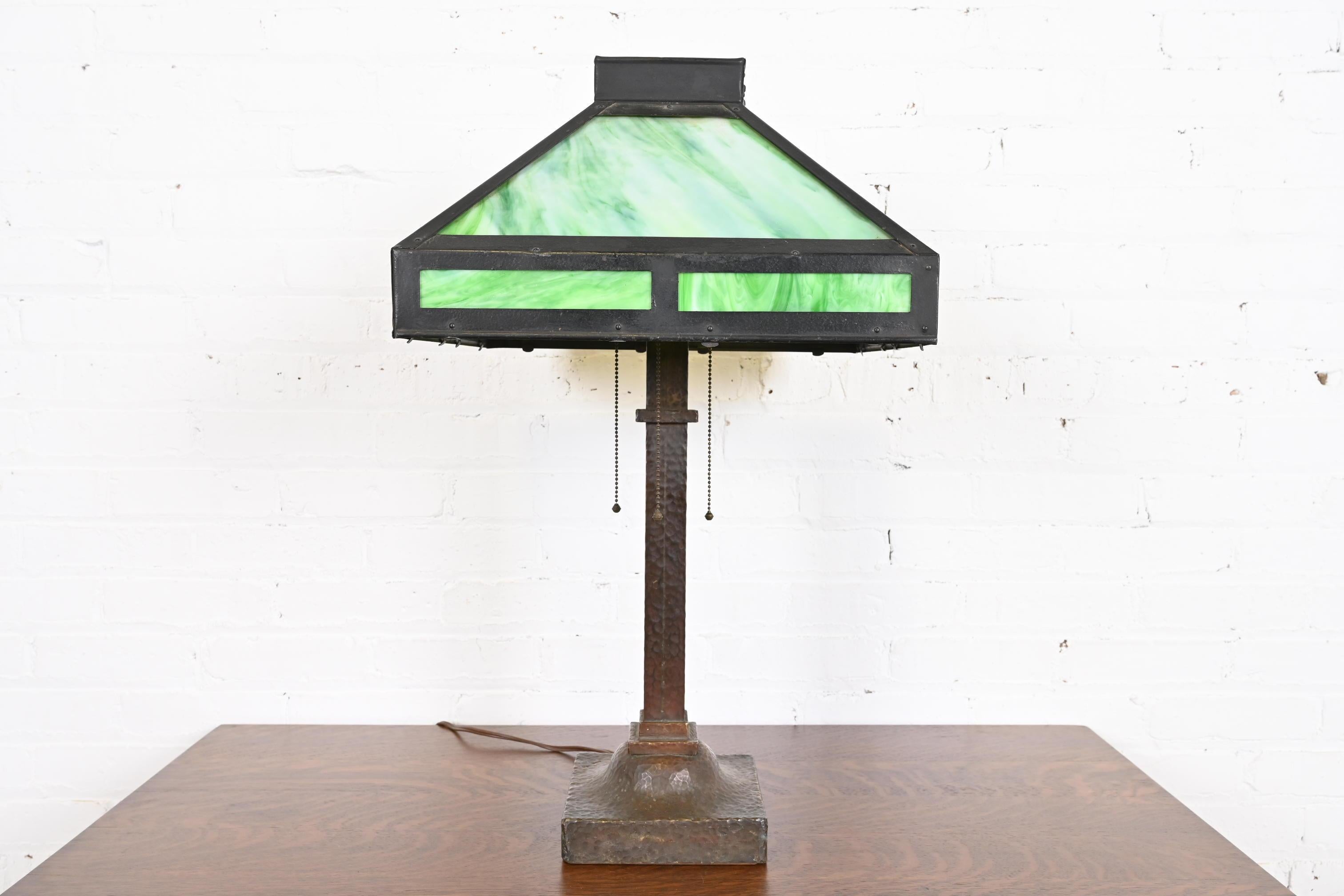 Arts and Crafts Stickley Style Antique Mission Arts & Crafts Hammered Copper Table Lamp