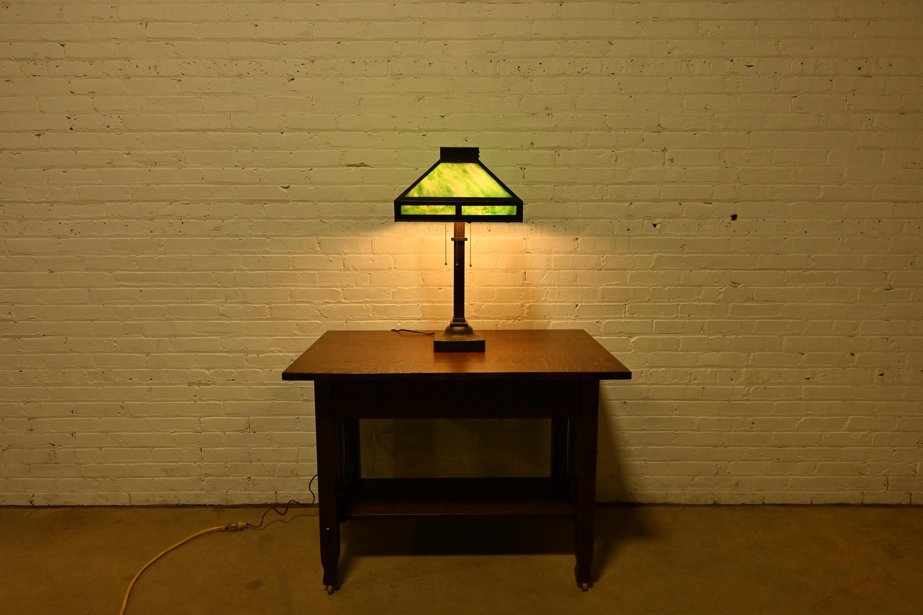 Early 20th Century Stickley Style Antique Mission Arts & Crafts Hammered Copper Table Lamp