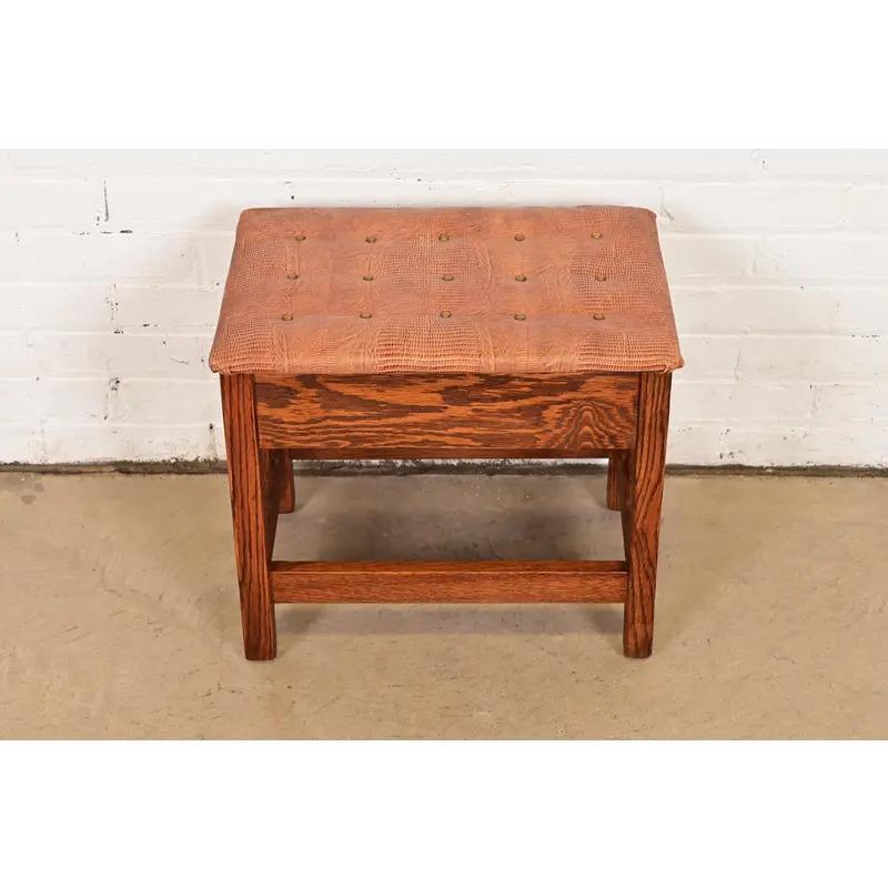 Stickley Style Antike Mission Arts & Crafts Eiche gepolstert Fußhocker (amerikanisch) im Angebot