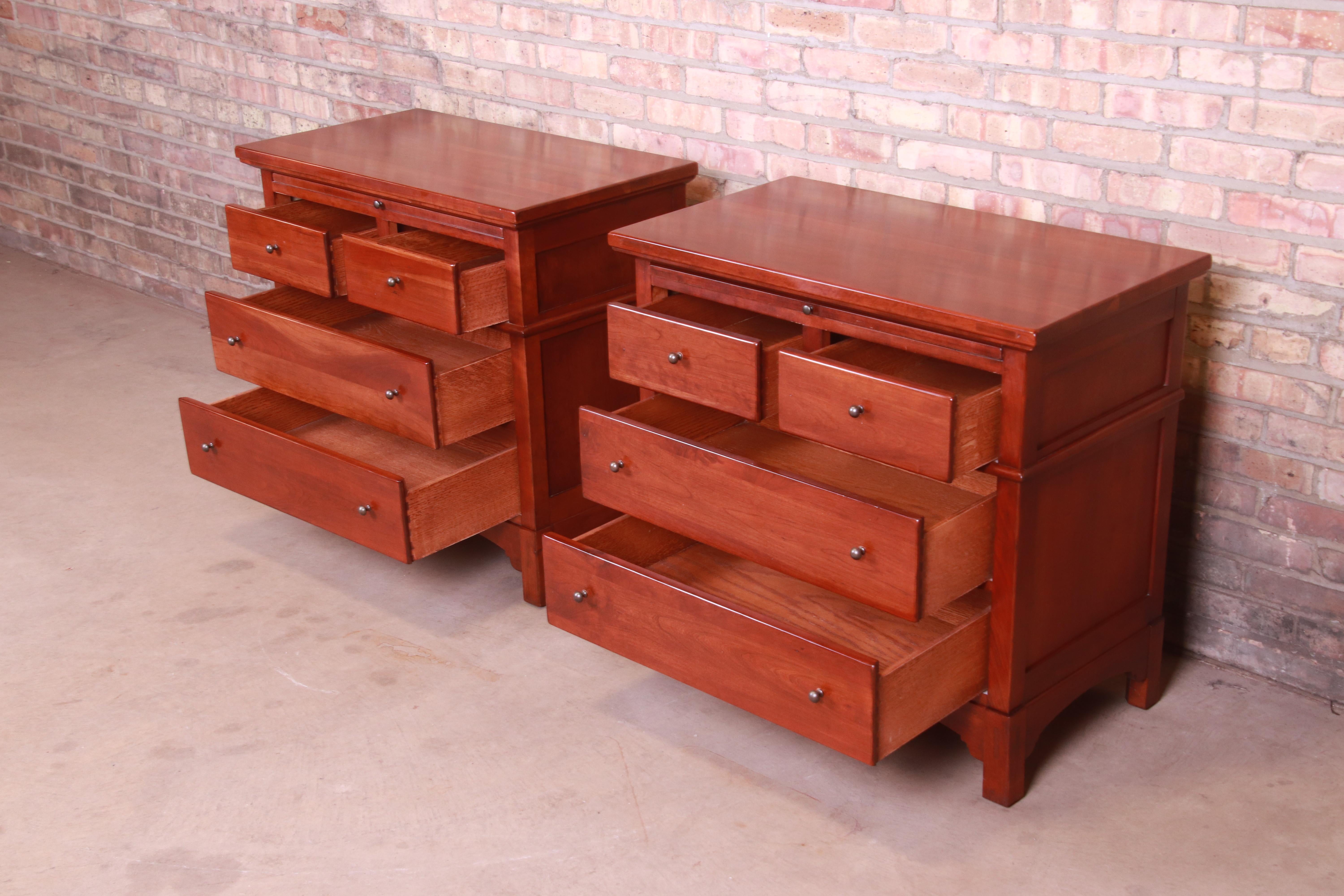 Stickley Style Arts & Crafts Cherrywood Nightstands or Bachelor Chests, Pair In Good Condition In South Bend, IN
