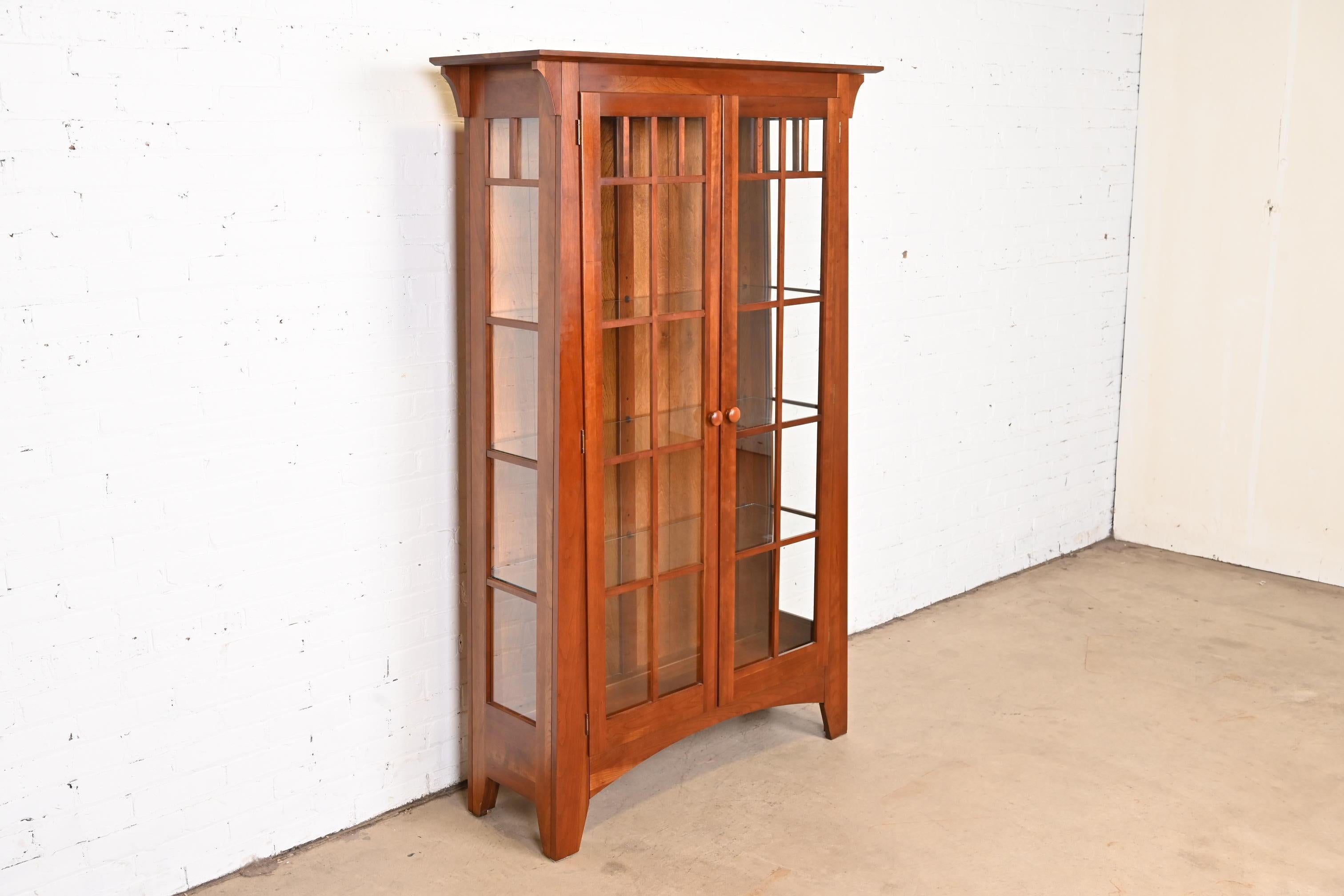 Stickley Style Arts & Crafts Cherry Wood Lighted Bookcase or Display Cabinet In Good Condition In South Bend, IN