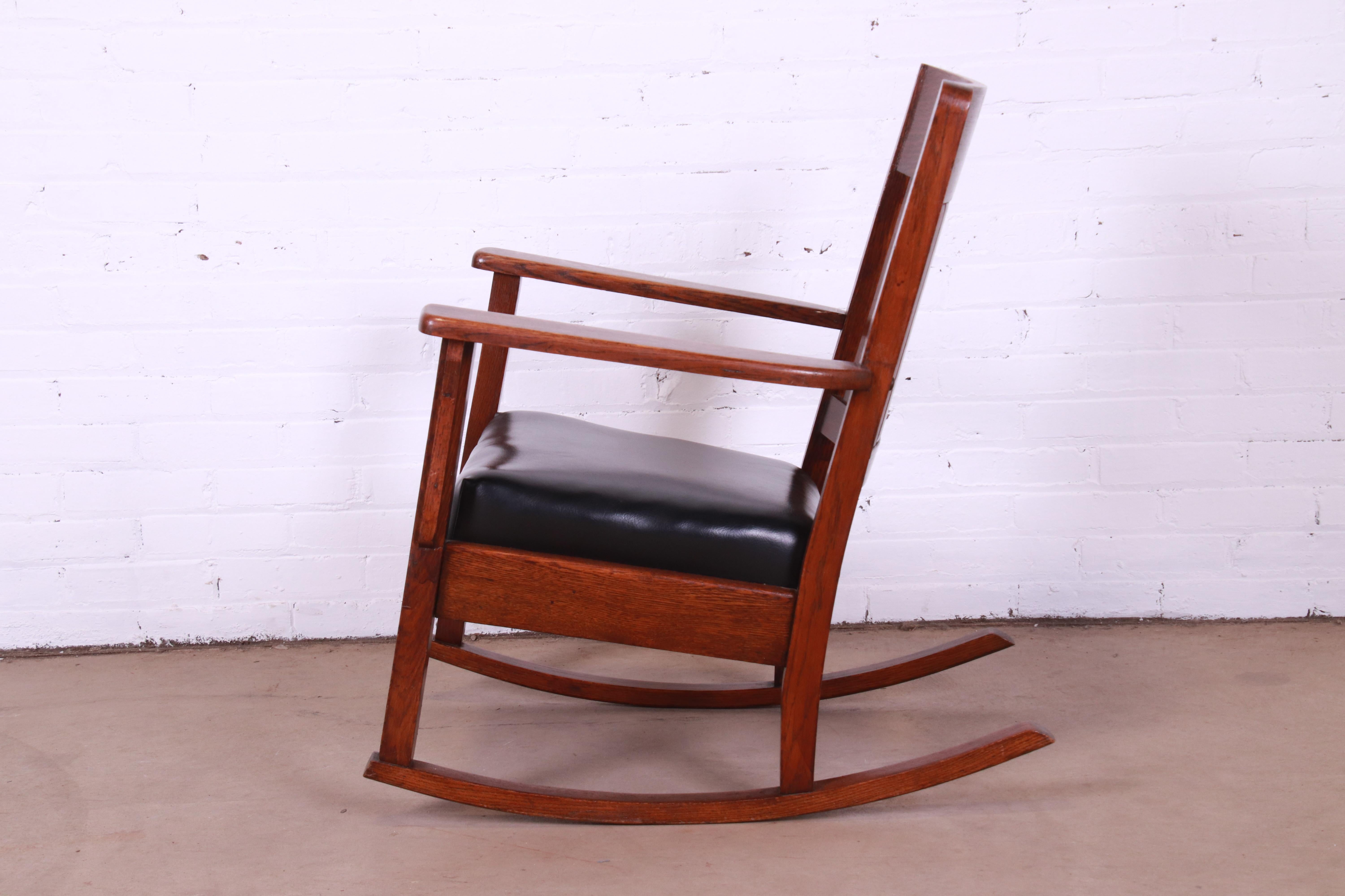 Stickley Style Arts & Crafts Oak and Leather Rocking Chair, Circa 1900 3