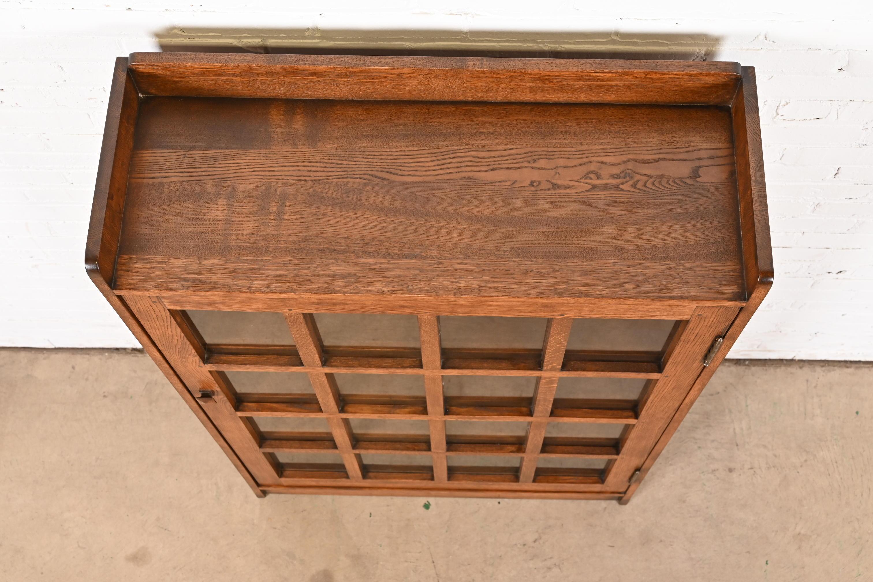 Mueble librería estilo Stickley Mission Oak Arts & Crafts en venta 1