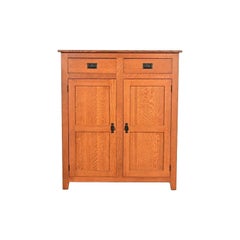 Libreria o mobile bar in Oak Mission Arts & Crafts in stile Stickley
