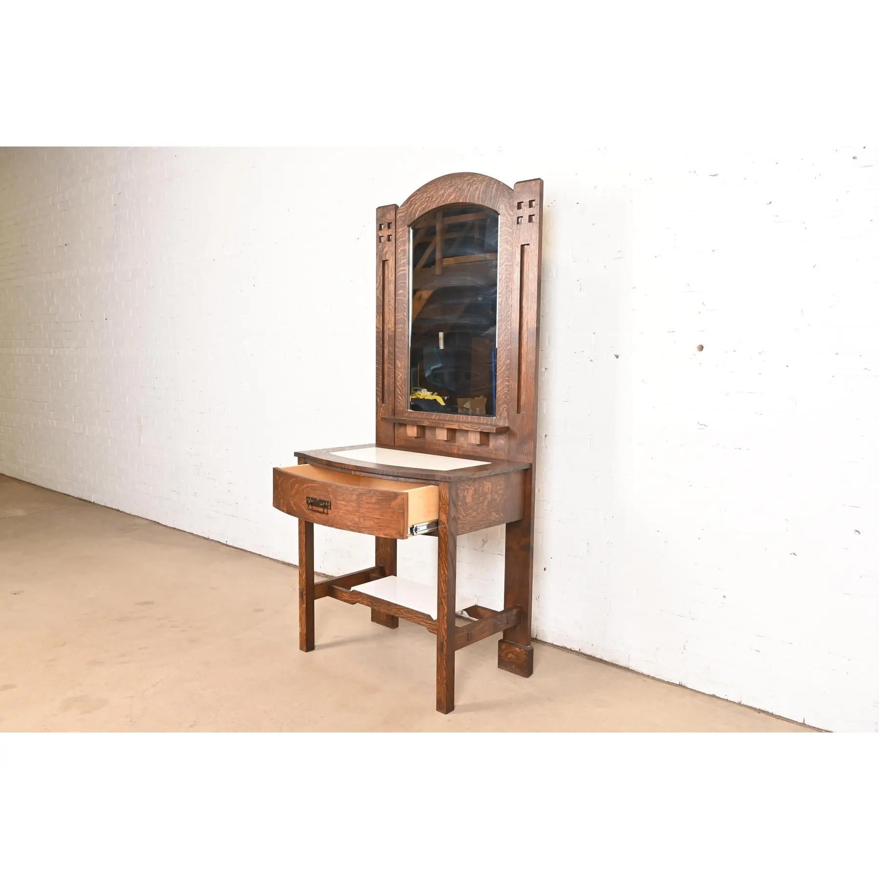 Stickley Style Mission Arts & Crafts Oak Dressing Table avec miroir Bon état - En vente à South Bend, IN