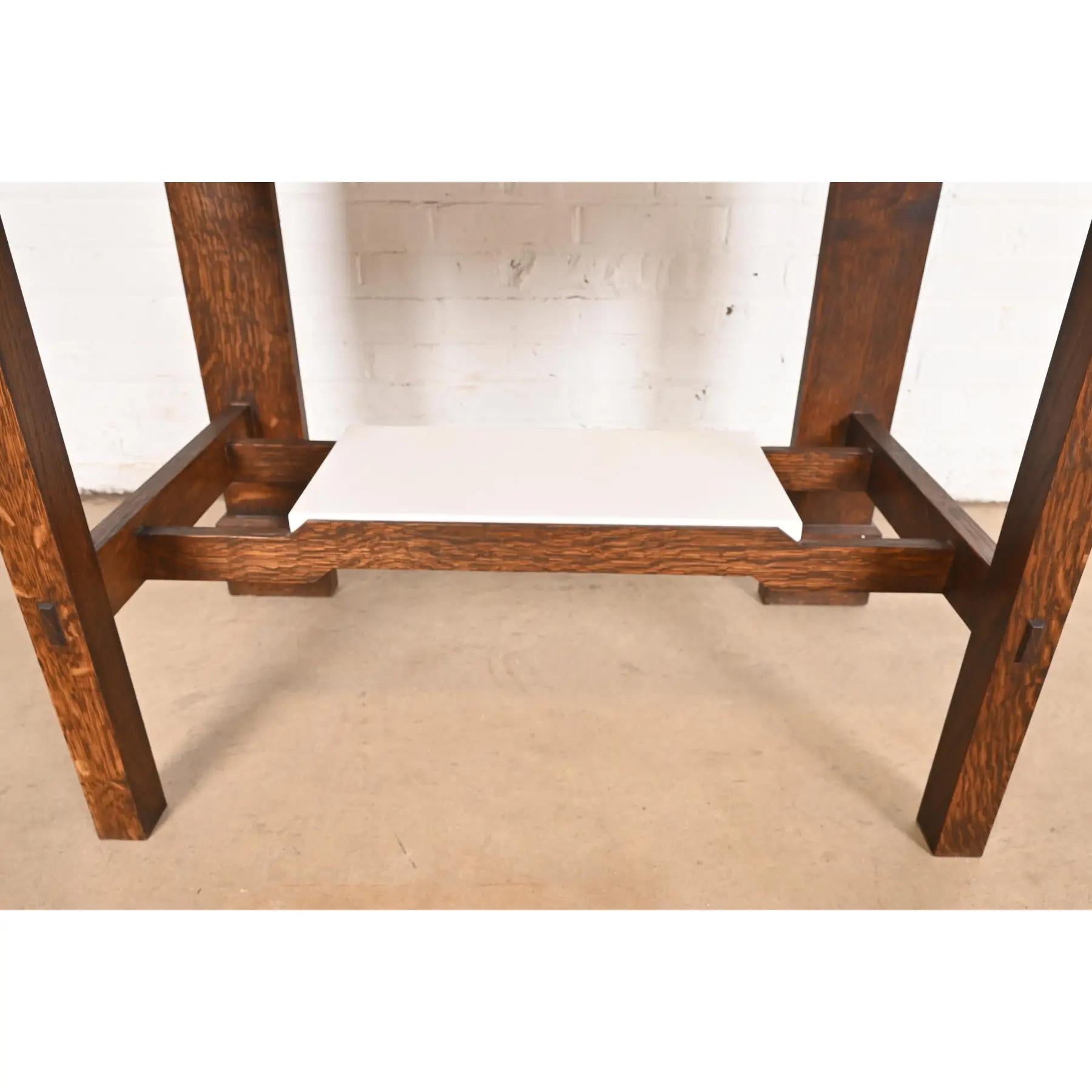 Stickley Style Mission Arts & Crafts Oak Dressing Table avec miroir en vente 1