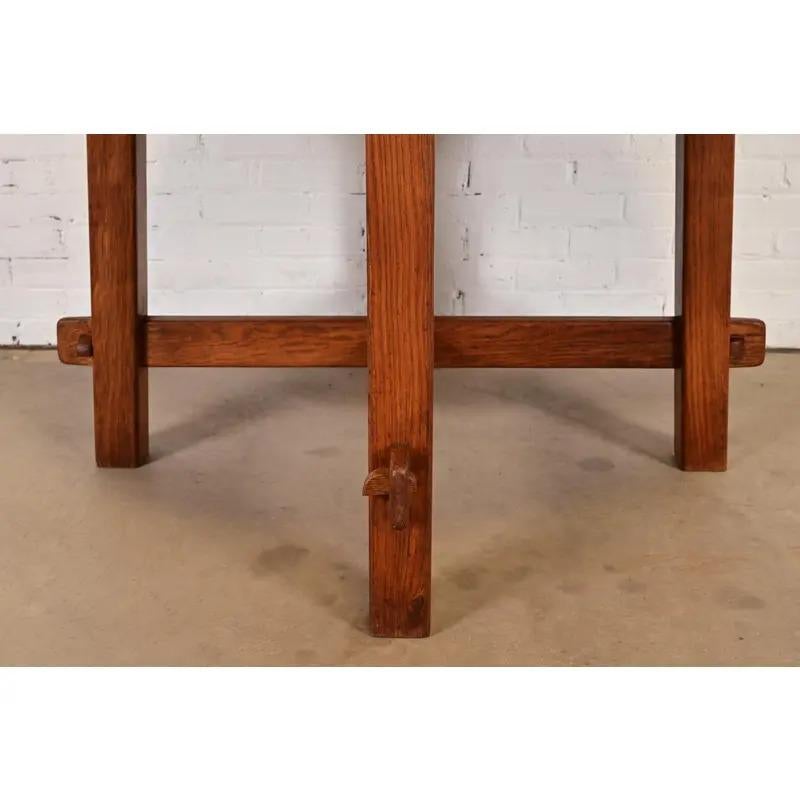 Table de salle à manger à rallonge en Oak Arts & Crafts de style Mission Stickley en vente 6