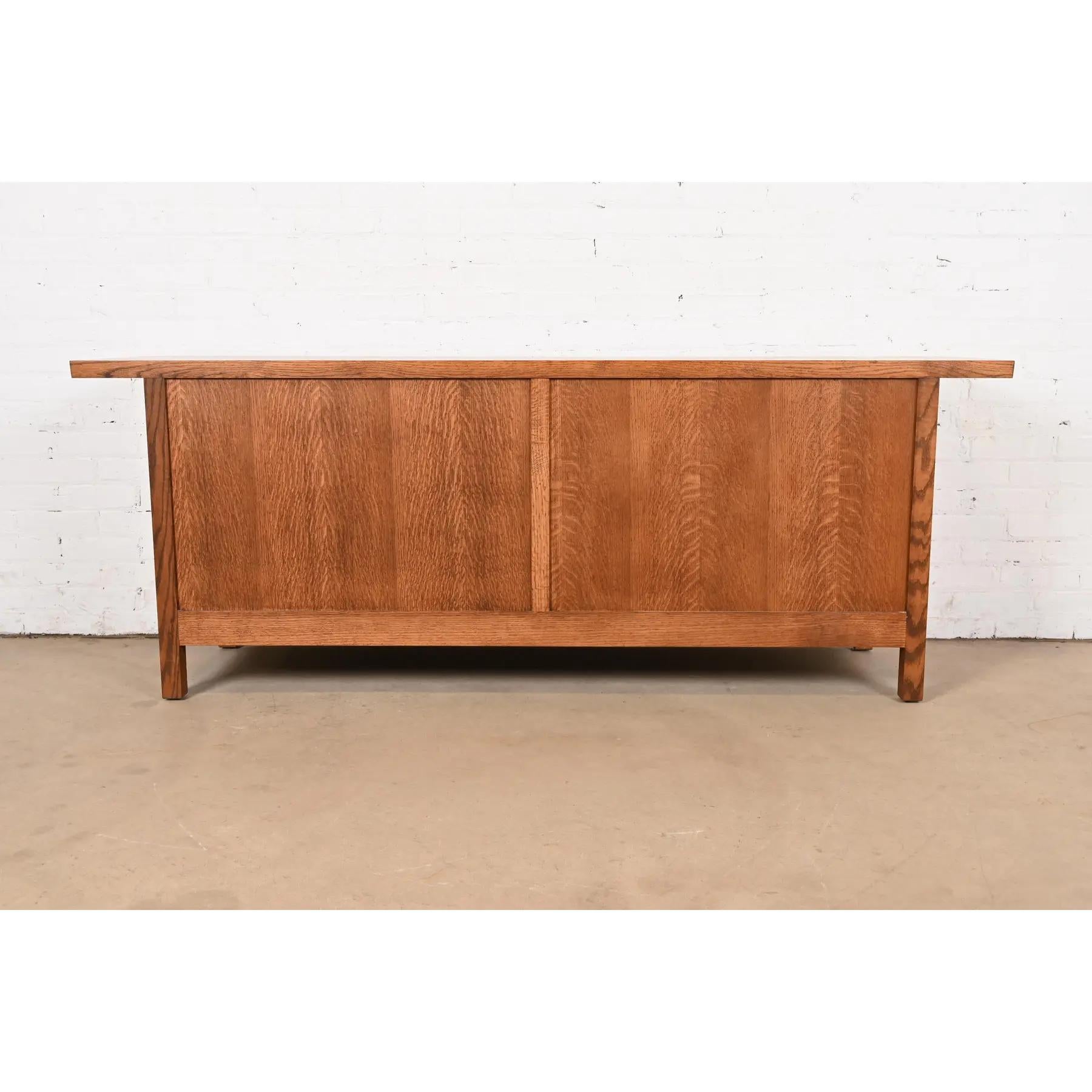 Crédence ou meuble de bar Arts & Crafts Mission en chêne de style Stickley en vente 4