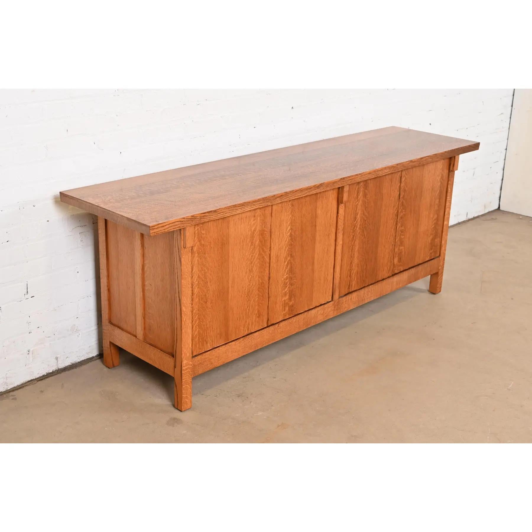 Crédence ou meuble de bar Arts & Crafts Mission en chêne de style Stickley Bon état - En vente à South Bend, IN