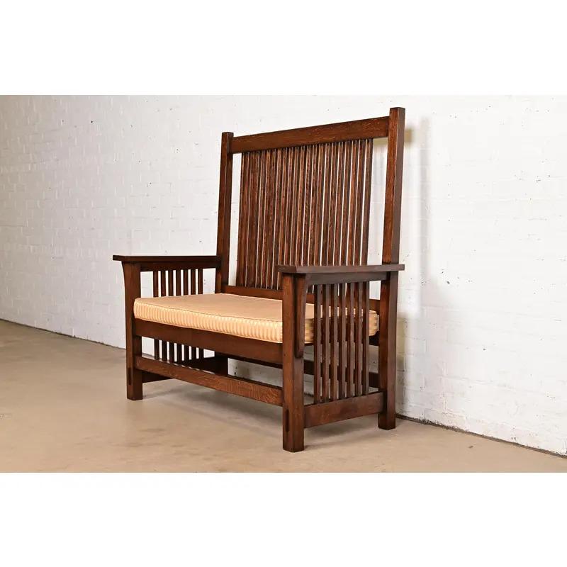 Stickley Style Mission Arts & Crafts Eiche Spindel Bank oder Settee (amerikanisch) im Angebot