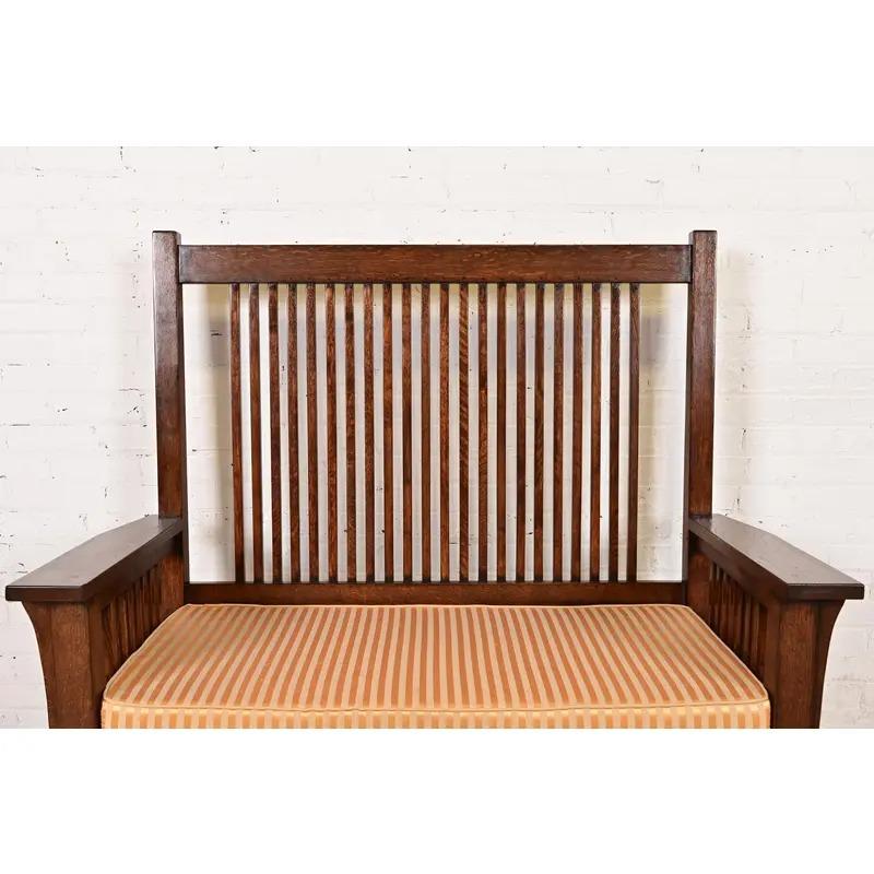 Stickley Style Mission Arts & Crafts Eiche Spindel Bank oder Settee (Polster) im Angebot