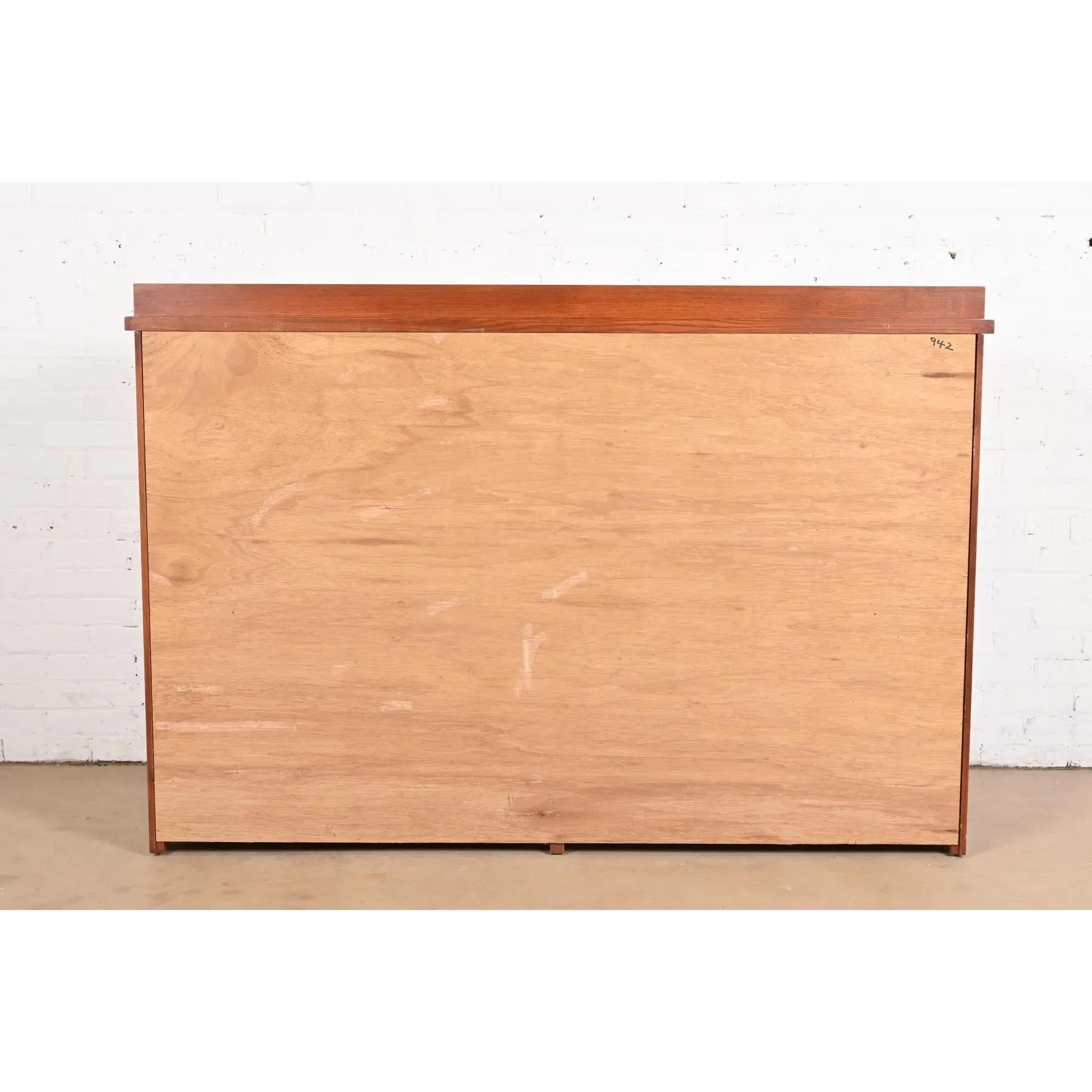 Stickley Style Mission Oak Arts & Crafts Twelve-Drawer Dresser Chest For Sale 5