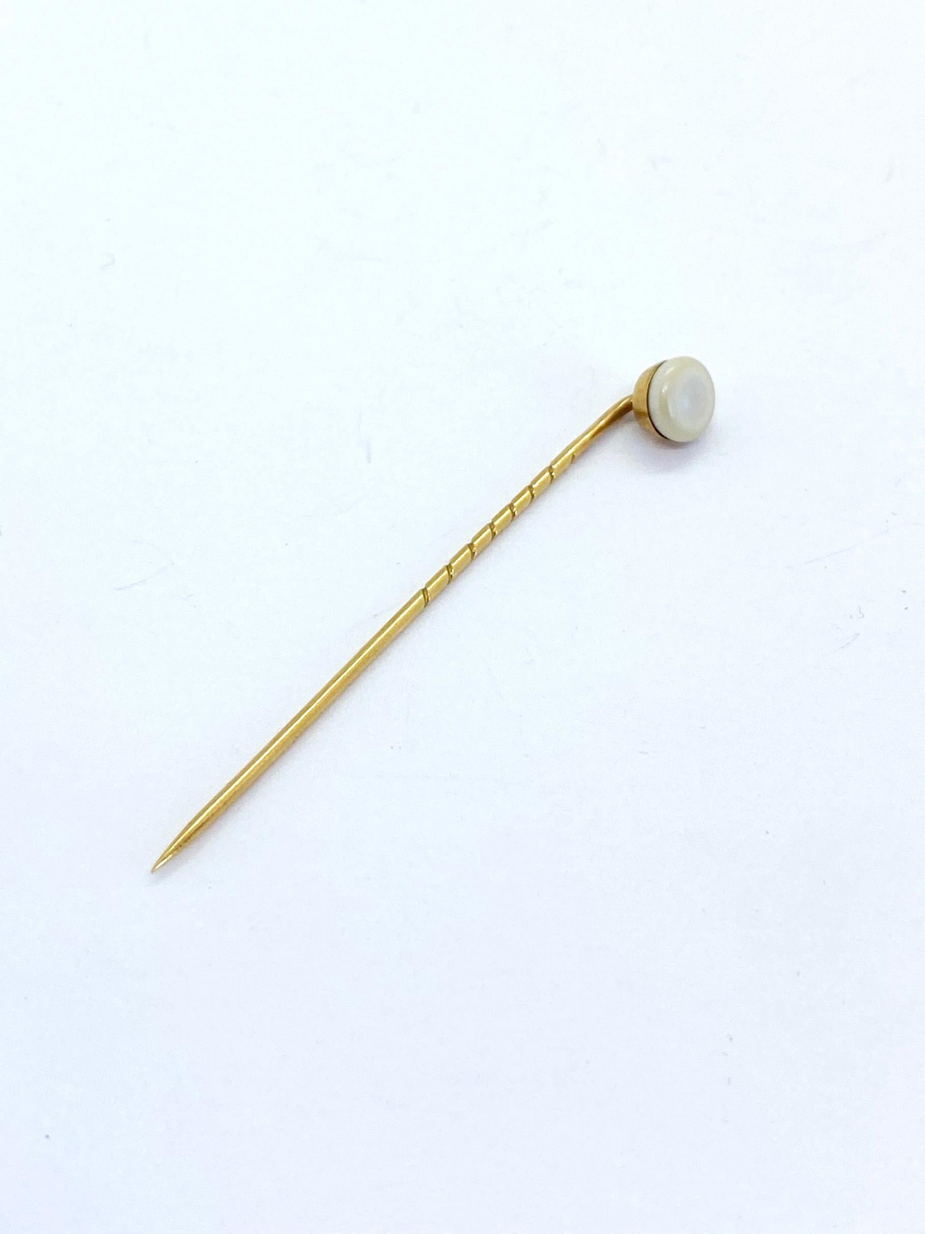 Stickpin 18 Karat Yellow Gold and Pearl For Sale 1