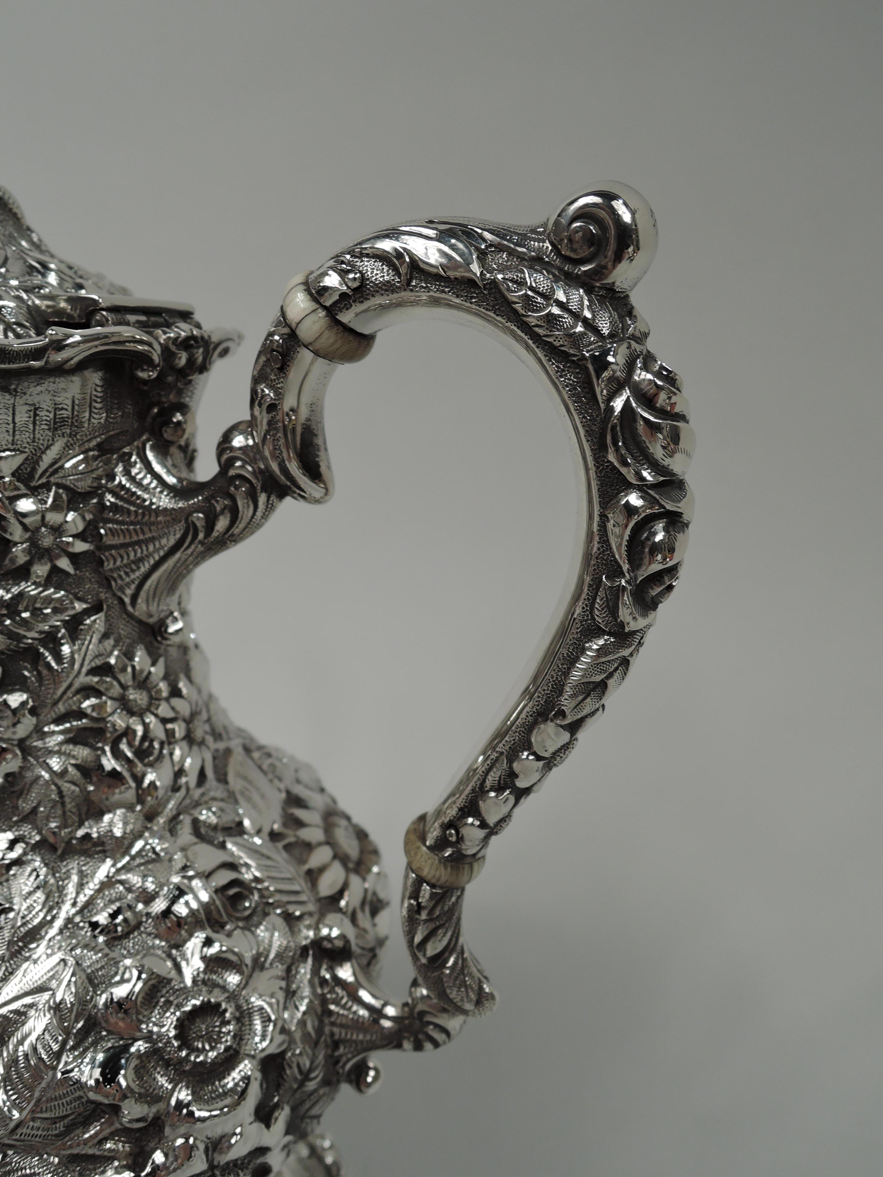 Stieff Sterling Silver 3-Piece Coffee Set with Baltimore Repousse In Excellent Condition For Sale In New York, NY