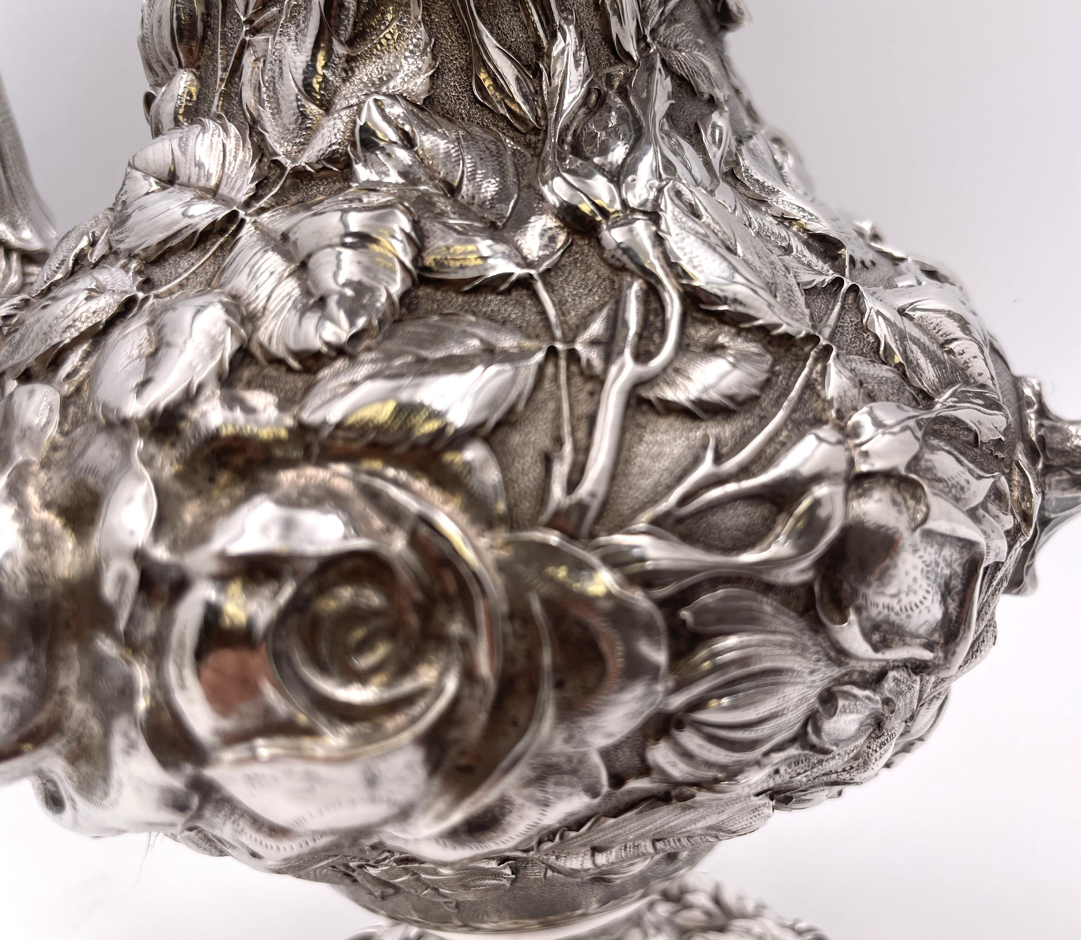 Service à thé et à café 5 pièces en argent sterling A Silver #1100 à motif repoussé en vente 1