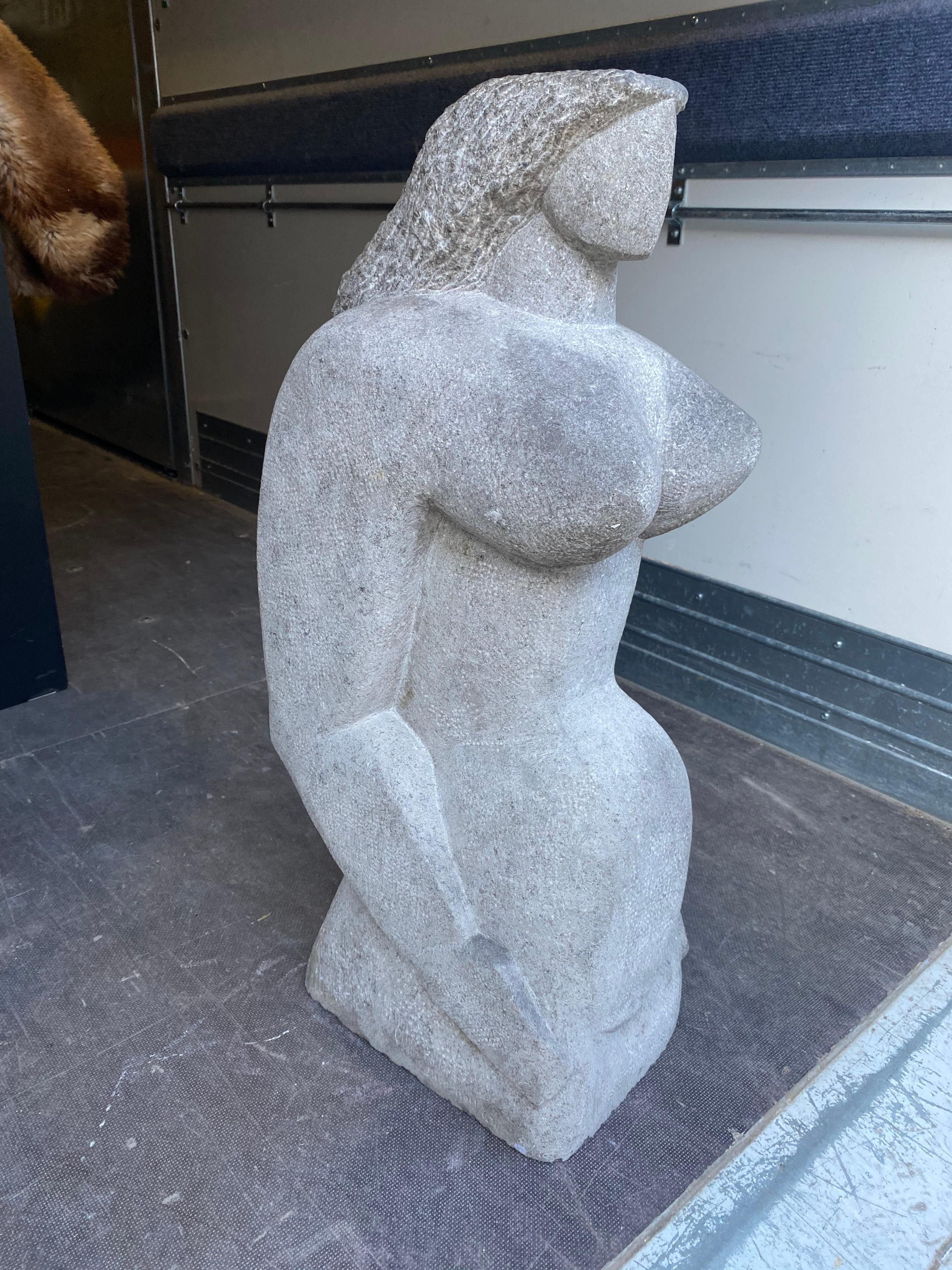 Stievenart Michel (1910-1991) escultura de piedra azul, Fechada en 1962
Michel Stiévenart, nacido el 2 de diciembre de 1910 en Mons (Bélgica) y fallecido en la misma ciudad el 18 de diciembre de 1991, es un escultor, diseñador y numismático belga