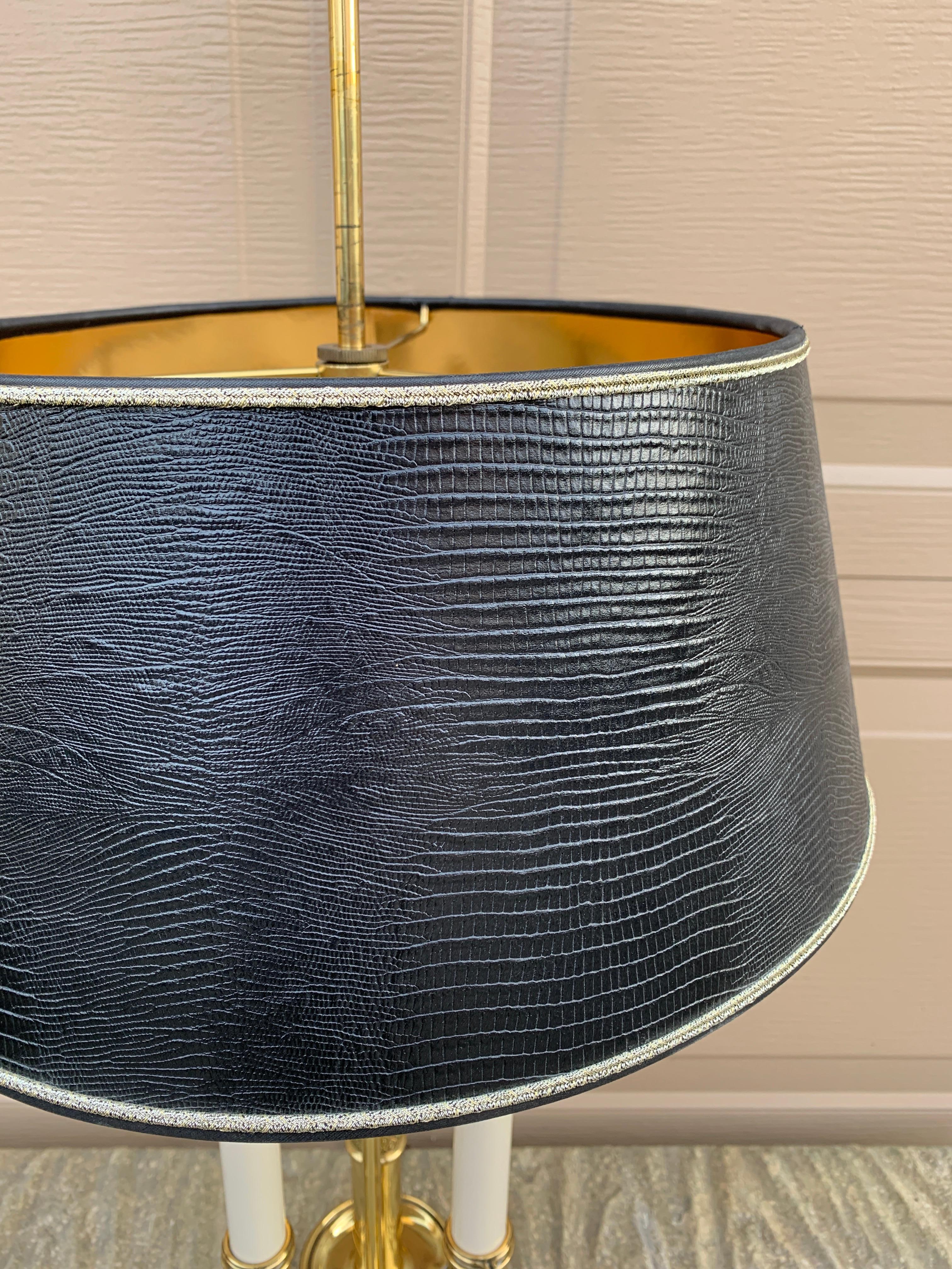 Lampada Bouillotte di Stiffel in ottone con paralume in finta pelle di coccodrillo nera in vendita 2