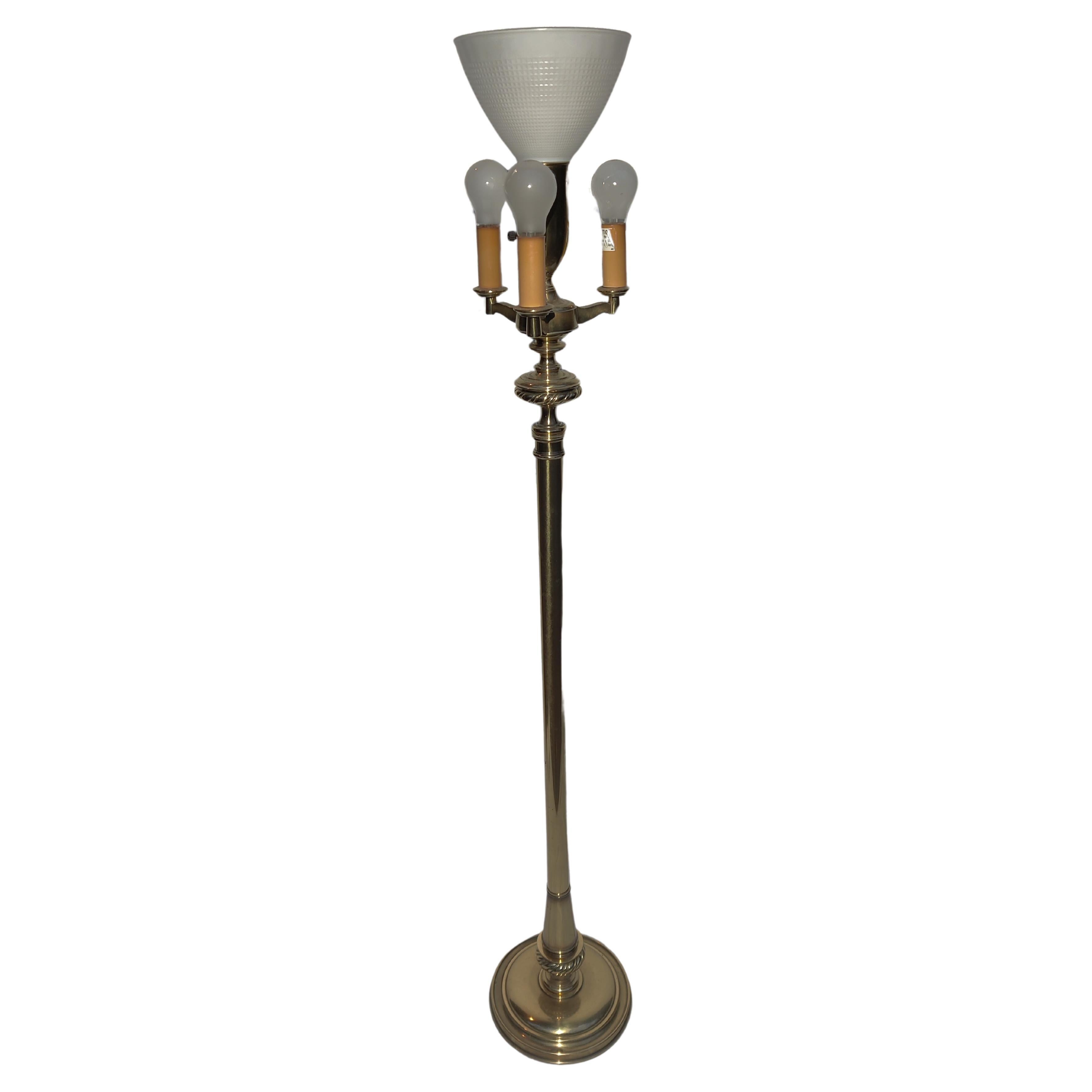 Lampadaire en laiton Stiffel