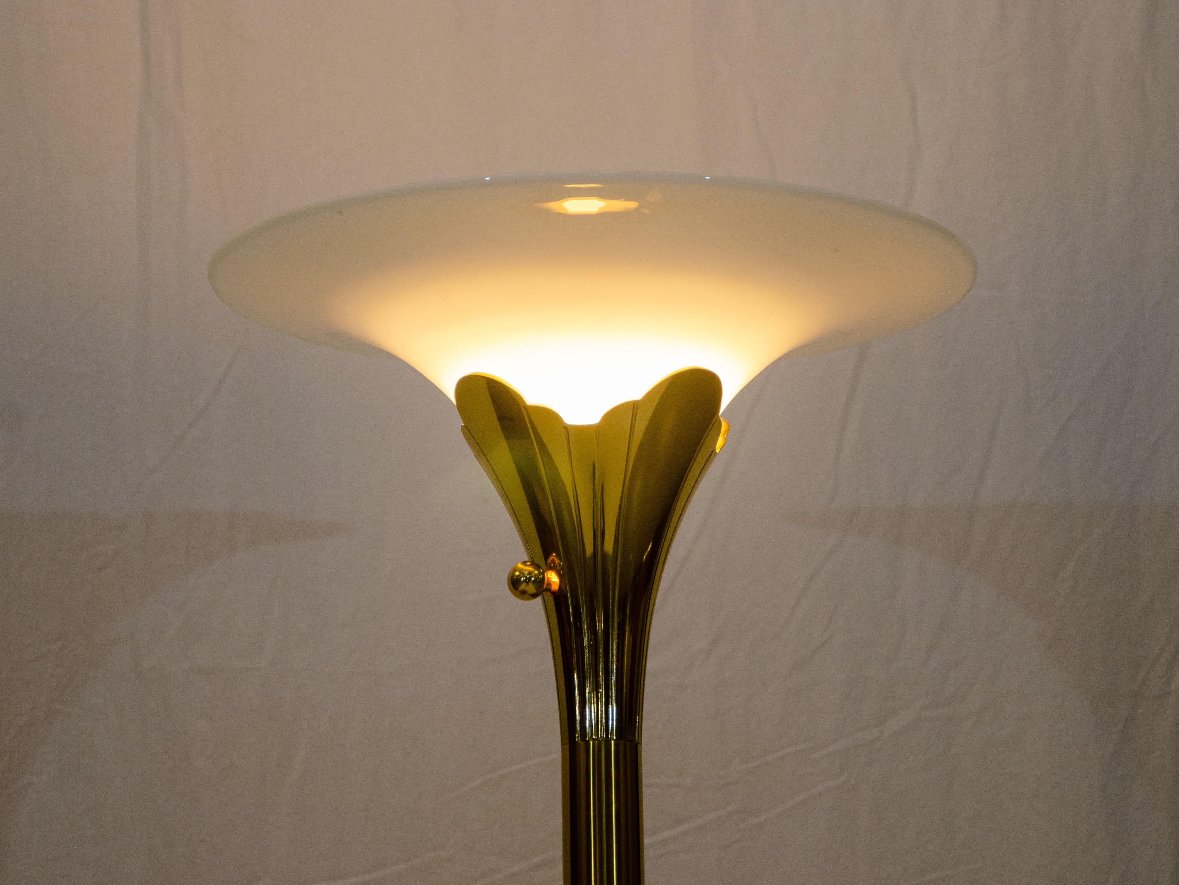 Stiffel Brass Torchiere Floor Lamp In Good Condition For Sale In Crockett, CA